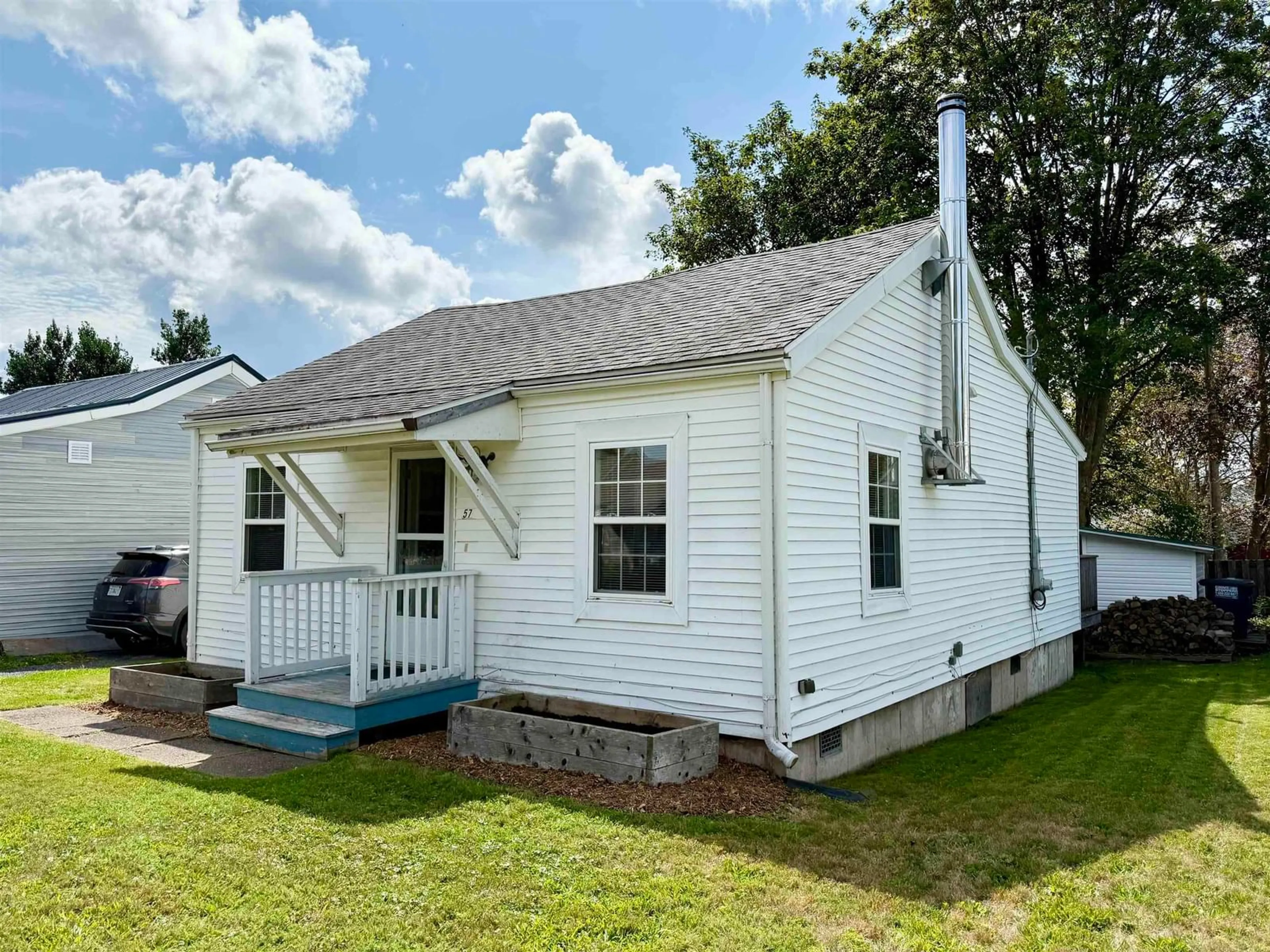 Home with vinyl exterior material, building for 57 Cedar St, Pictou Nova Scotia B0K 1H0