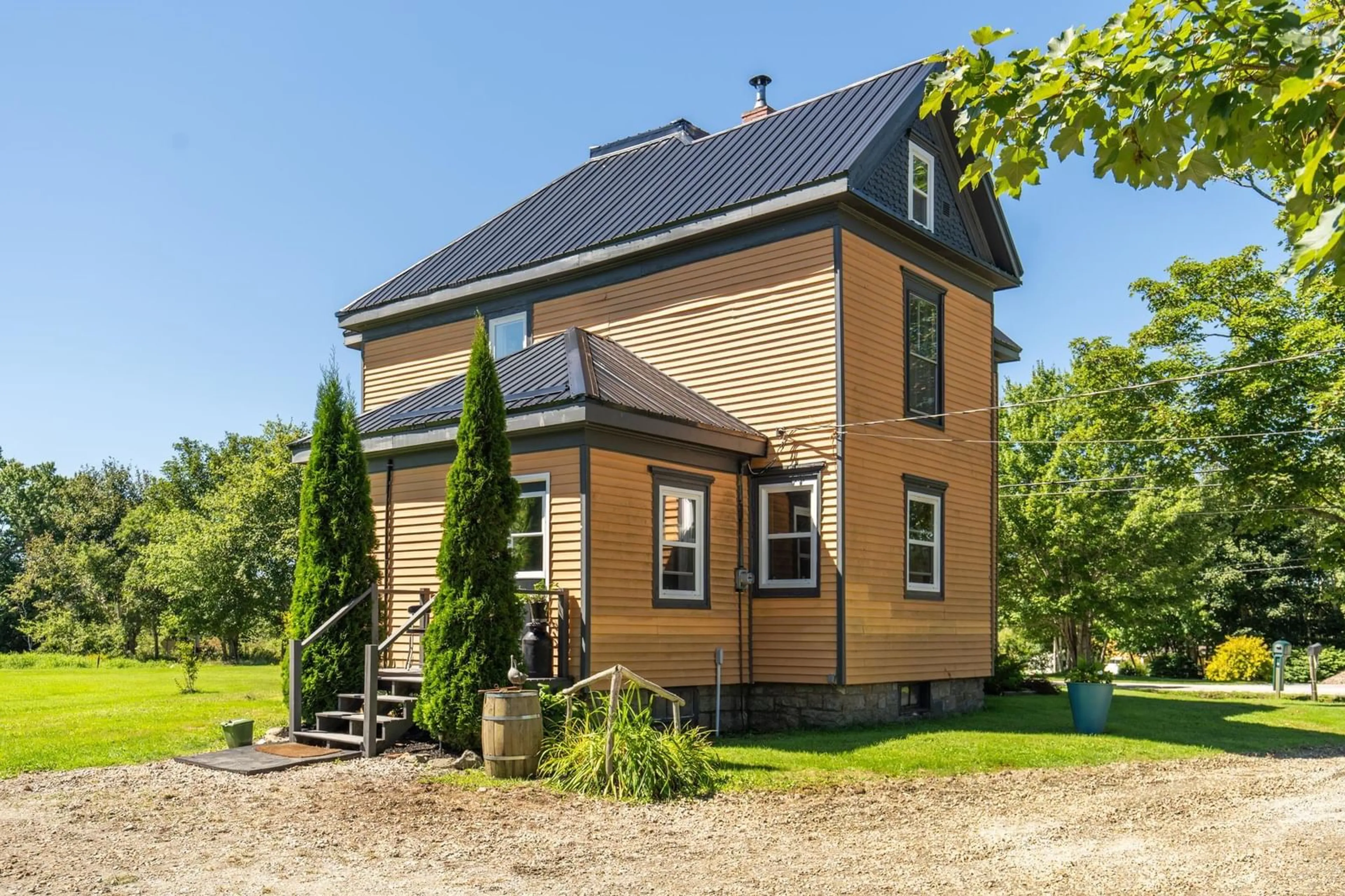 Home with brick exterior material, building for 9347 Highway 3, Pleasant Lake Nova Scotia B5A 5J9