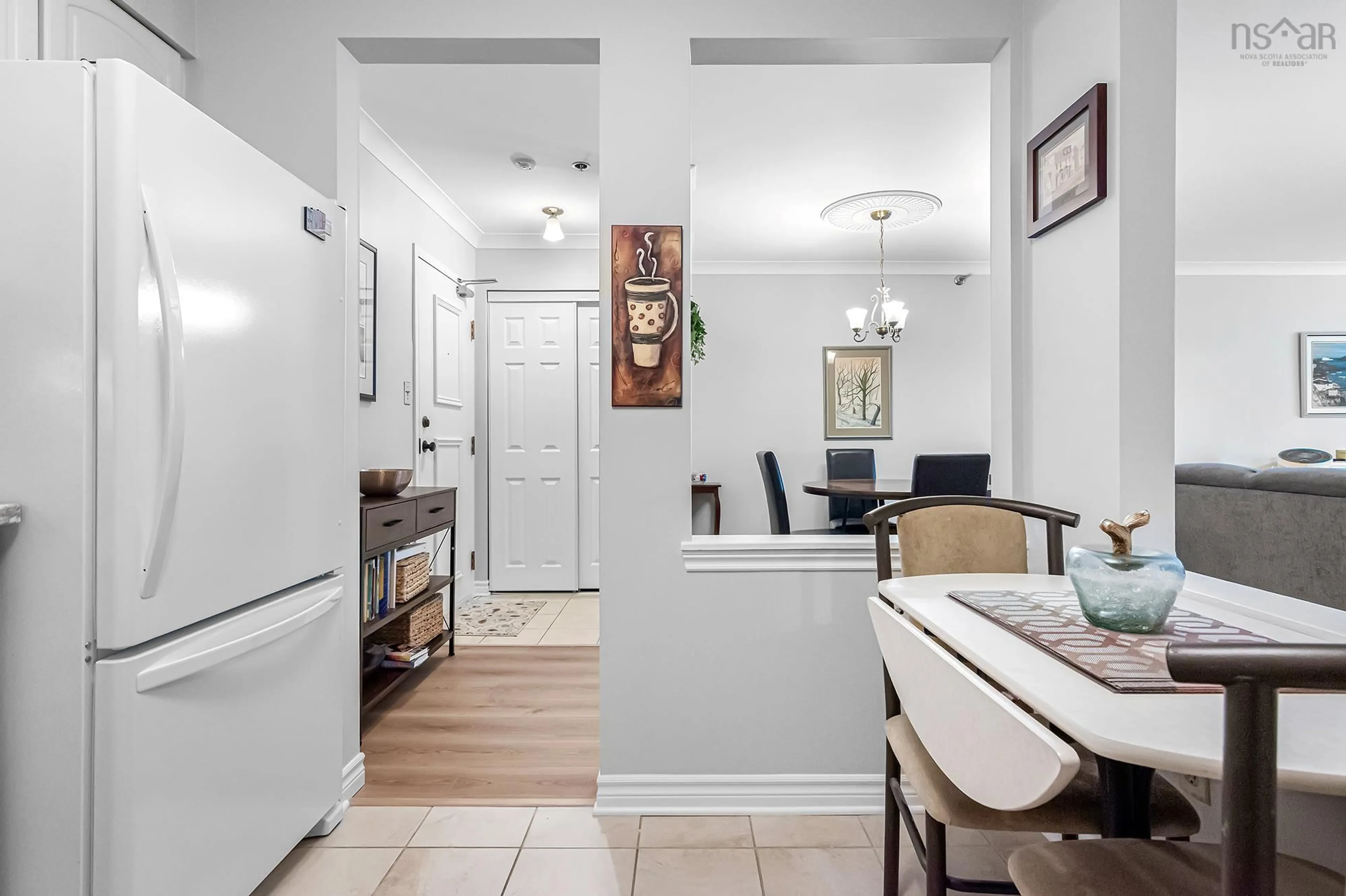 Indoor entryway for 93 Kearney Lake Rd #308, Halifax Nova Scotia B3M 4B7