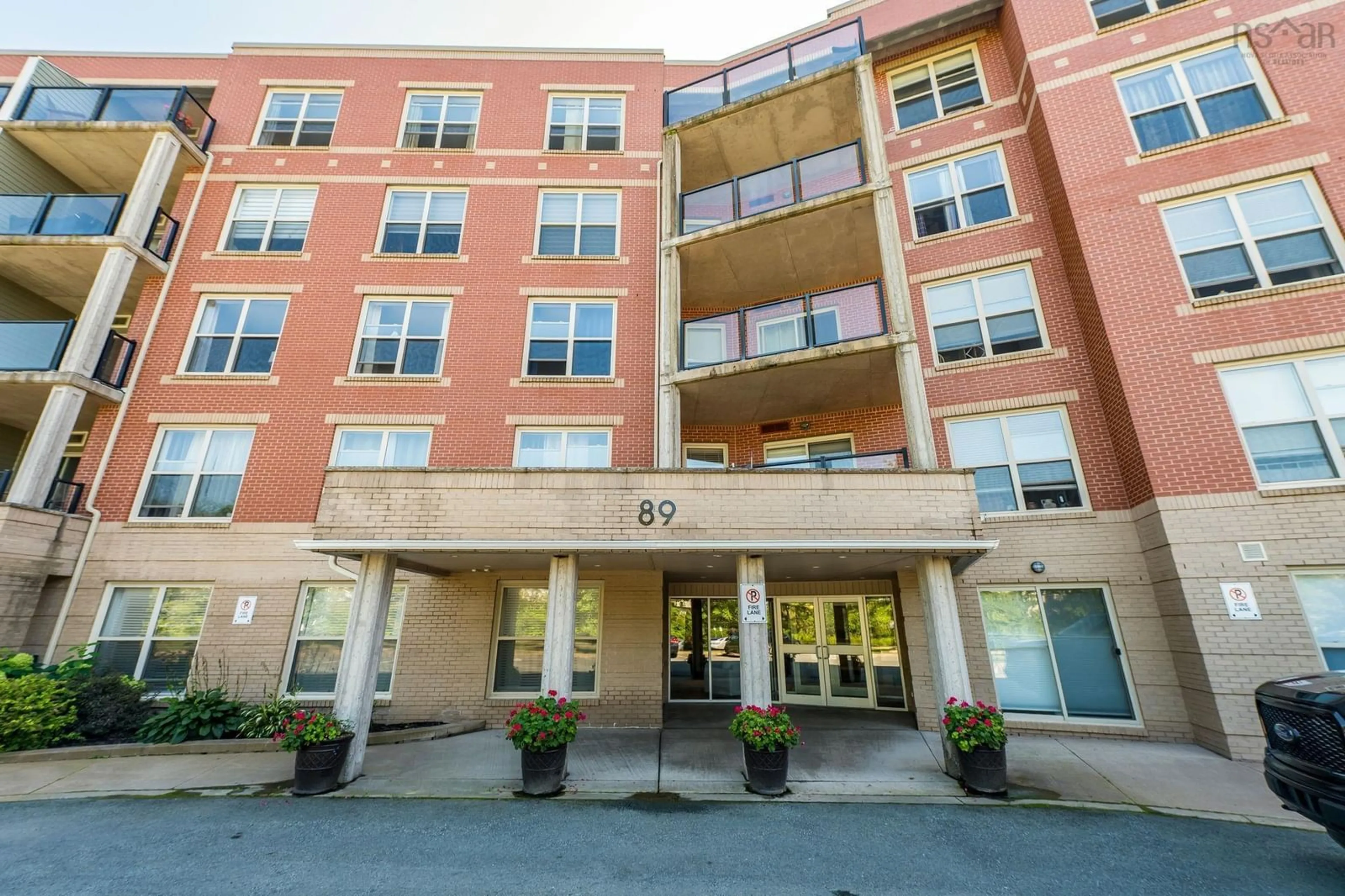 Indoor foyer for 89 Pebblecreek Crescent #111, Dartmouth Nova Scotia B2W 0K6