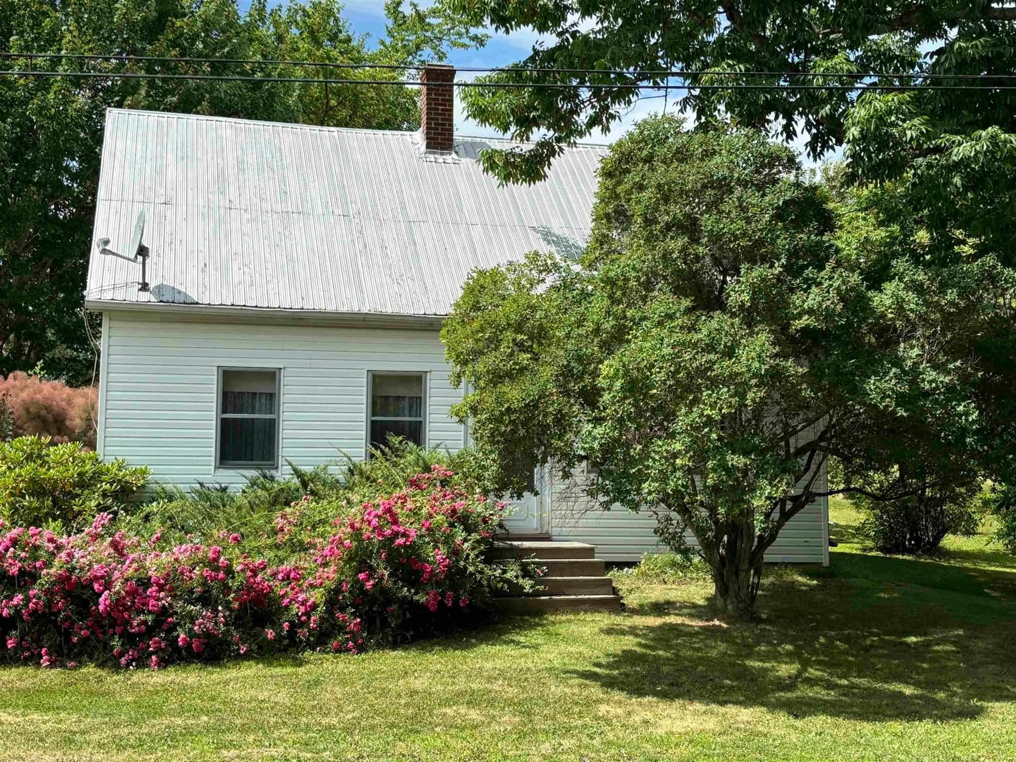 A pic from outside/outdoor area/front of a property/back of a property/a pic from drone, street for 1927 Highway 6 Hwy, River John Nova Scotia B0K 1N0