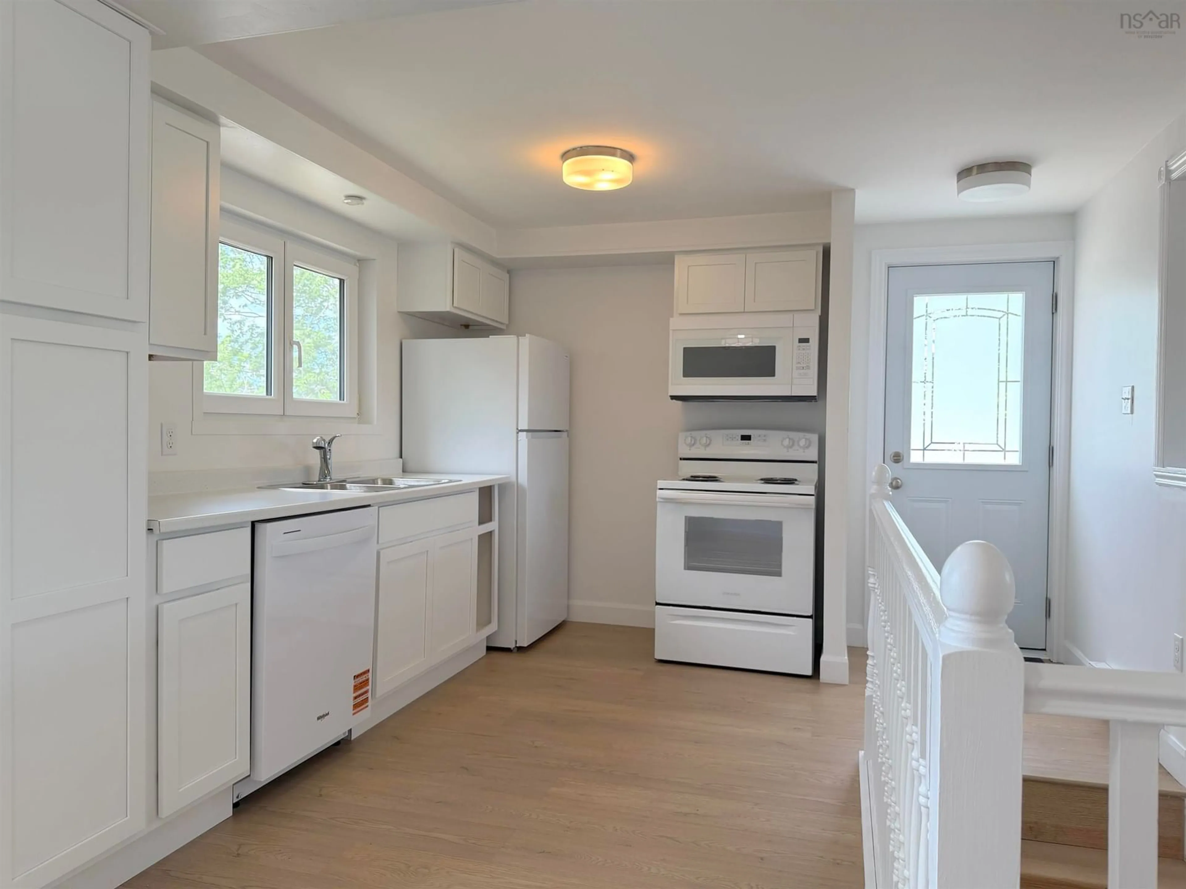 Standard kitchen, unknown for 642 223 Hwy, Little Narrows Nova Scotia B0E 1T0