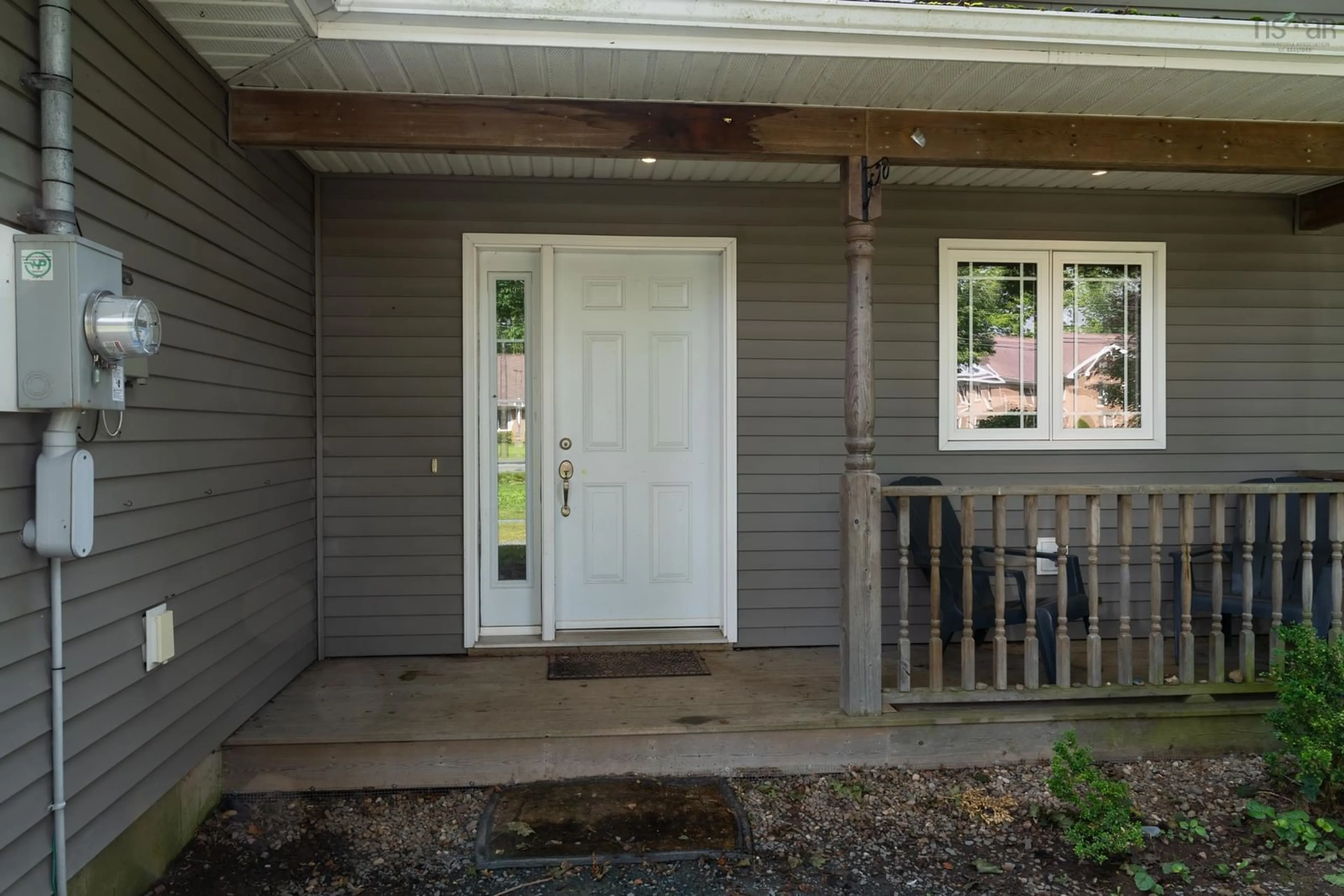 Indoor entryway for 6032 Highway 1, Cambridge Nova Scotia B0P 1G0