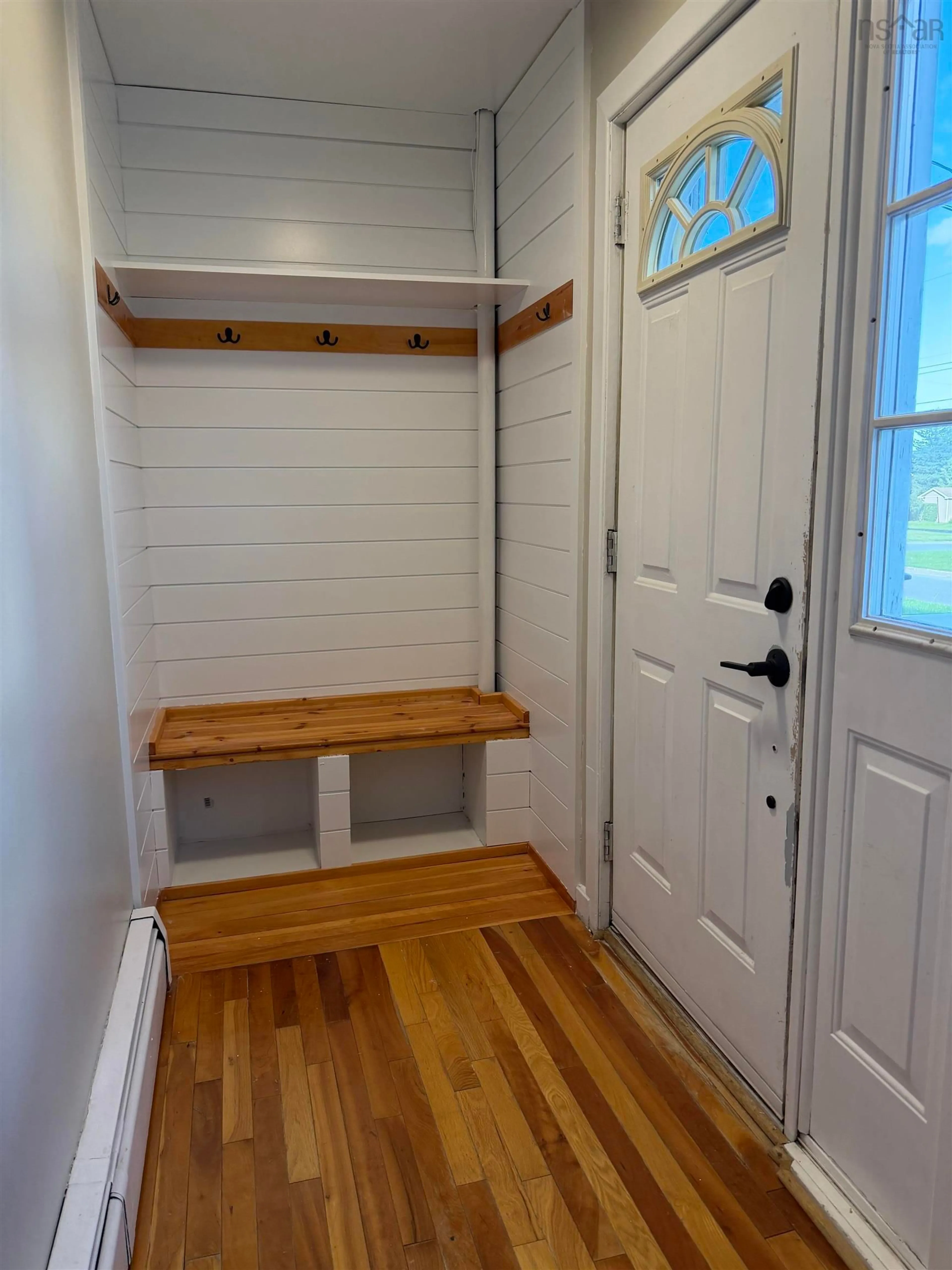 Indoor entryway for 16 Rosewood Ave, Glace Bay Nova Scotia B1A 2Y3