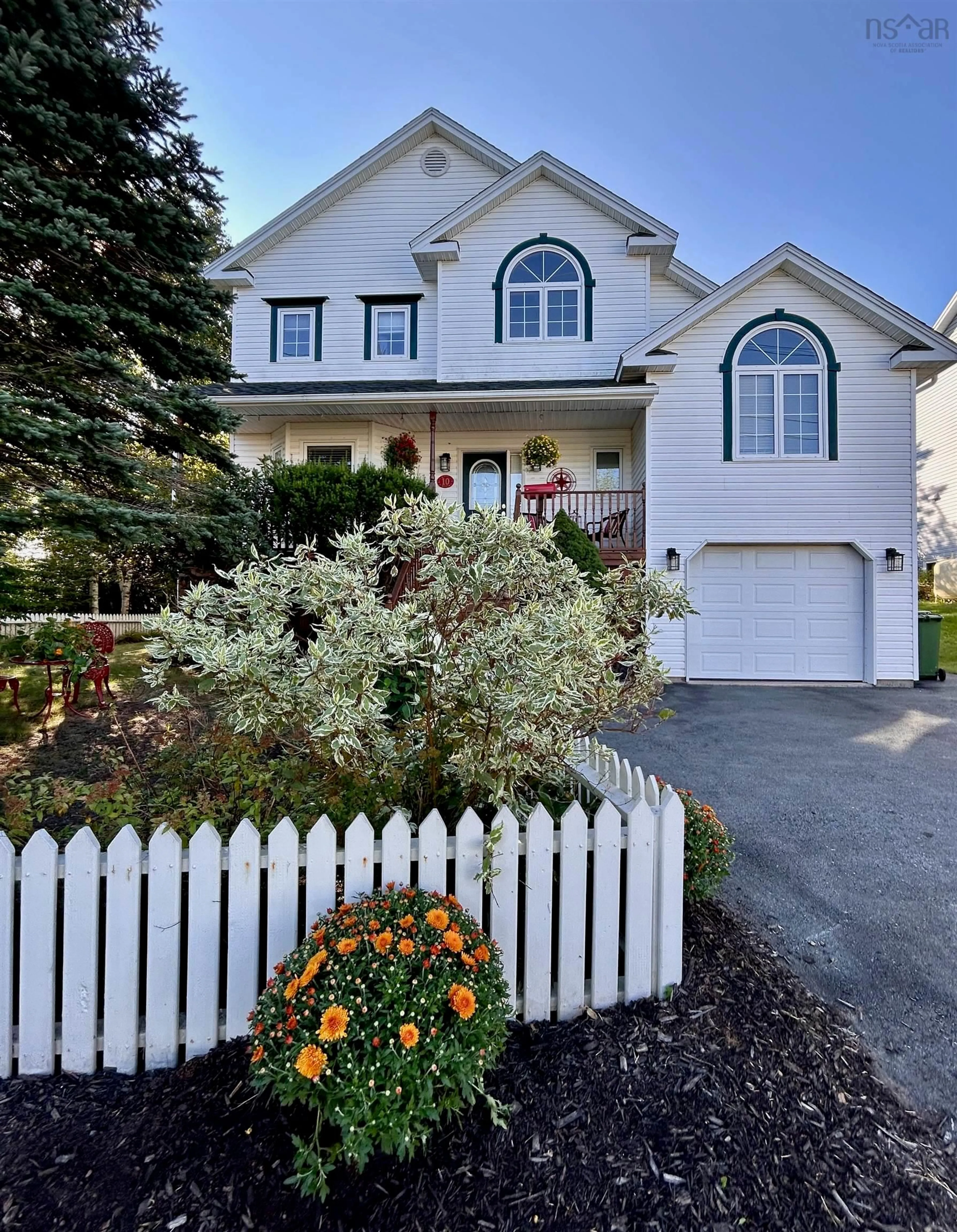 Home with vinyl exterior material, street for 10 Blanchard Cres, Bedford Nova Scotia B4A 4C5