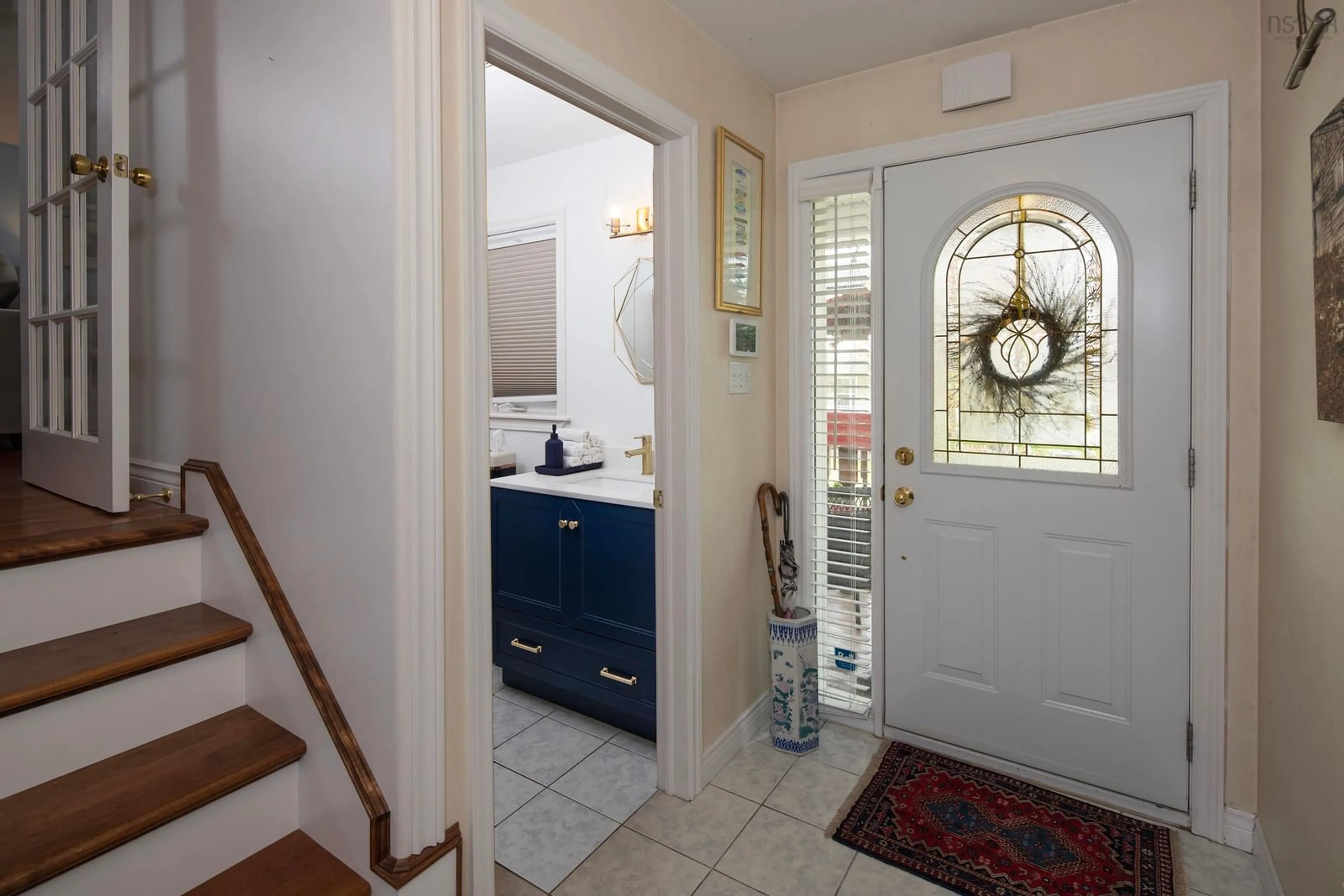 Indoor entryway for 10 Blanchard Cres, Bedford Nova Scotia B4A 4C5