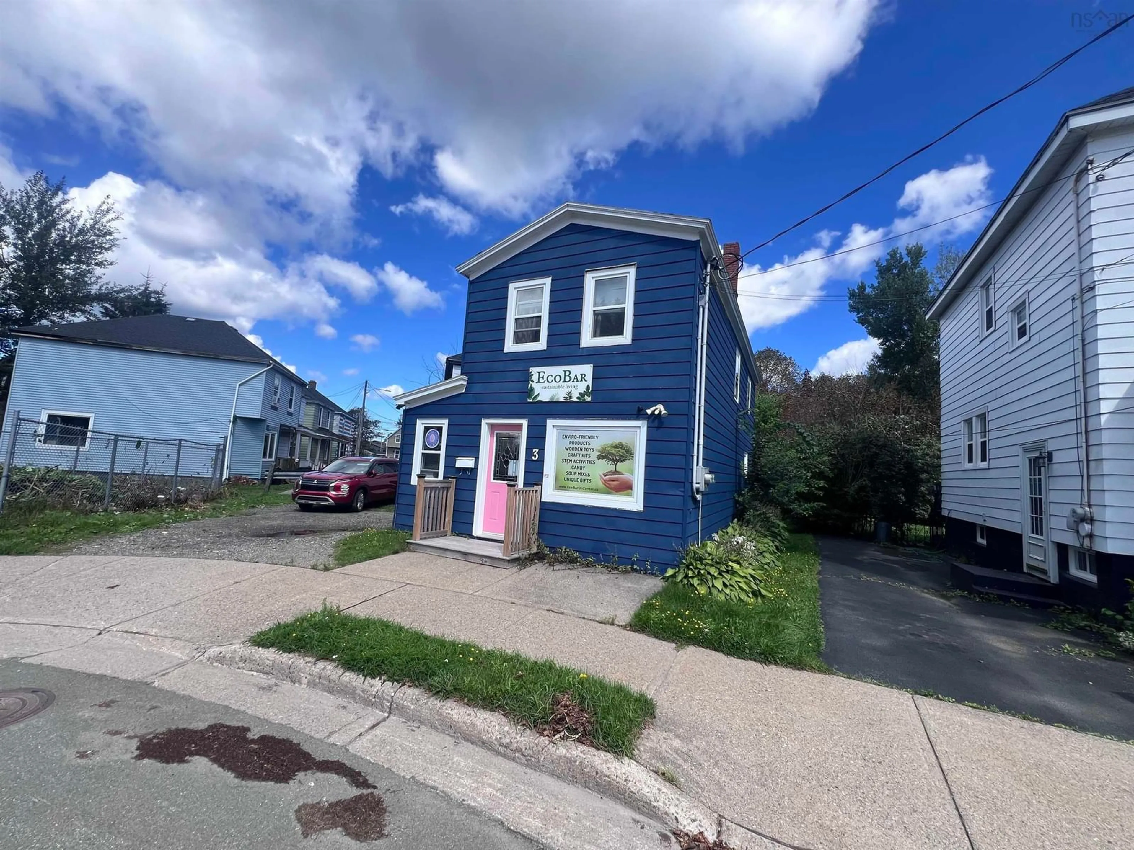 A pic from outside/outdoor area/front of a property/back of a property/a pic from drone, street for 3 Center St, South End Nova Scotia B1P 2G8