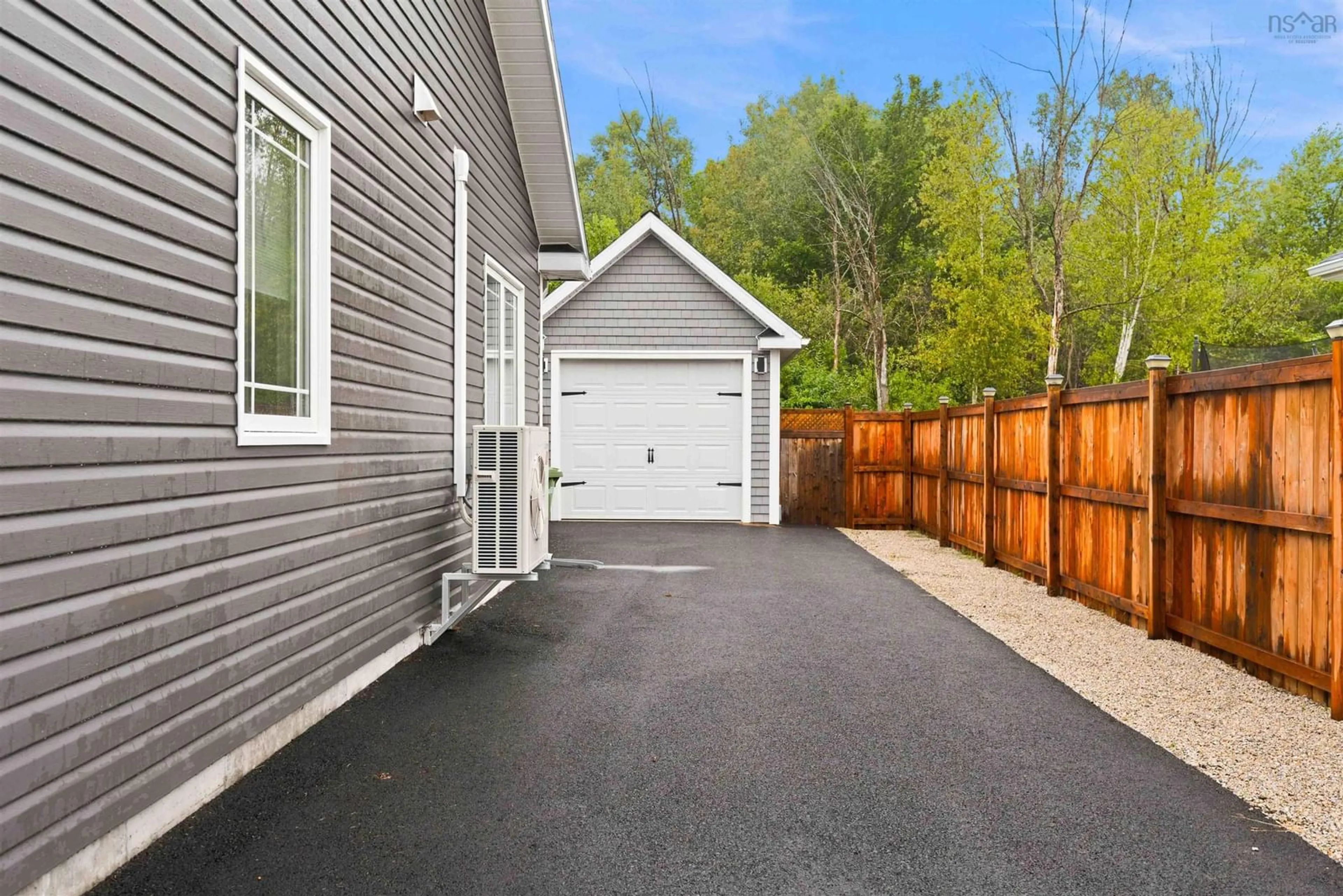 Patio, street for 14 Marilyn Crt, Kingston Nova Scotia B0P 1R0