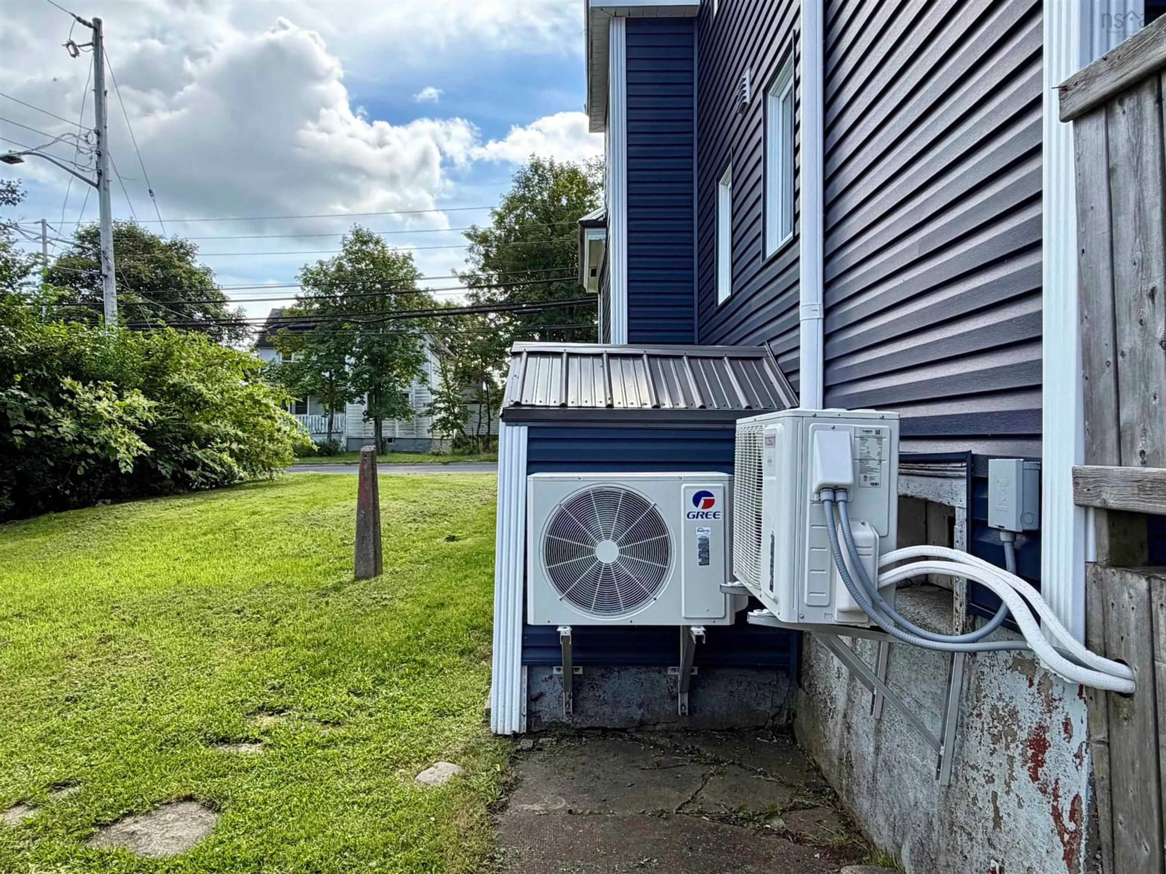 Unknown for 830 Main St, Glace Bay Nova Scotia B1A 4Z4