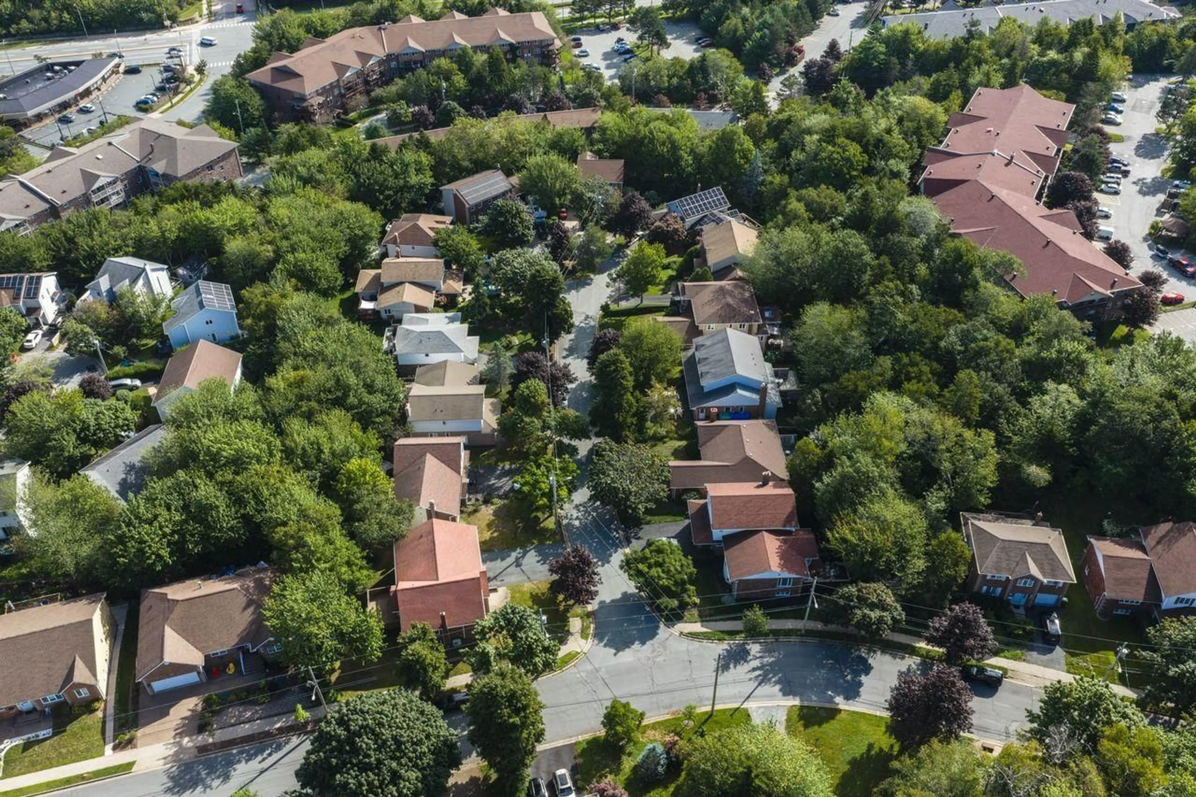 A pic from outside/outdoor area/front of a property/back of a property/a pic from drone, street for 2 Huxley Close, Halifax Nova Scotia B3M 4H6