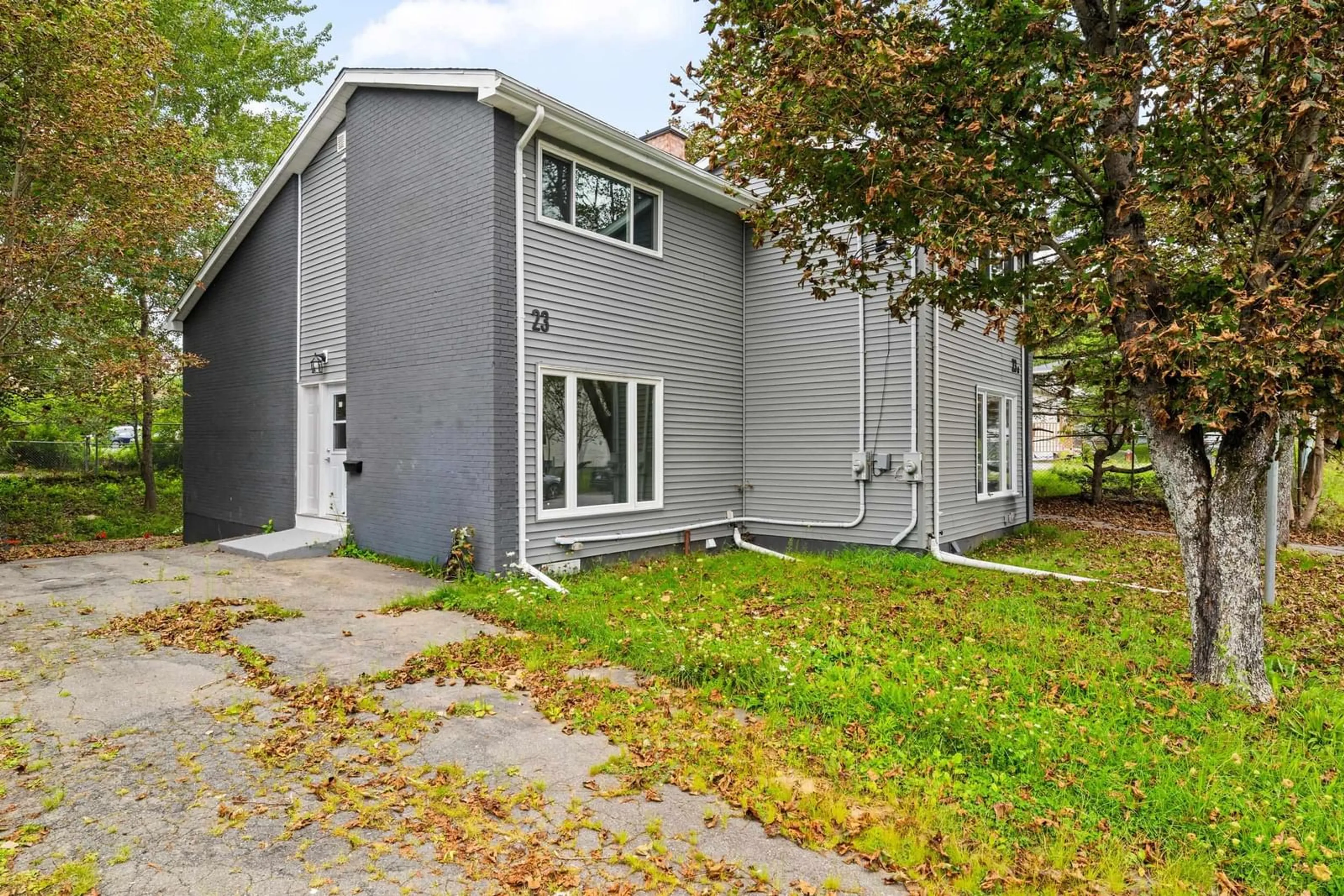 Patio, street for 23-23A Ruben Crt, Dartmouth Nova Scotia B2X 1L9