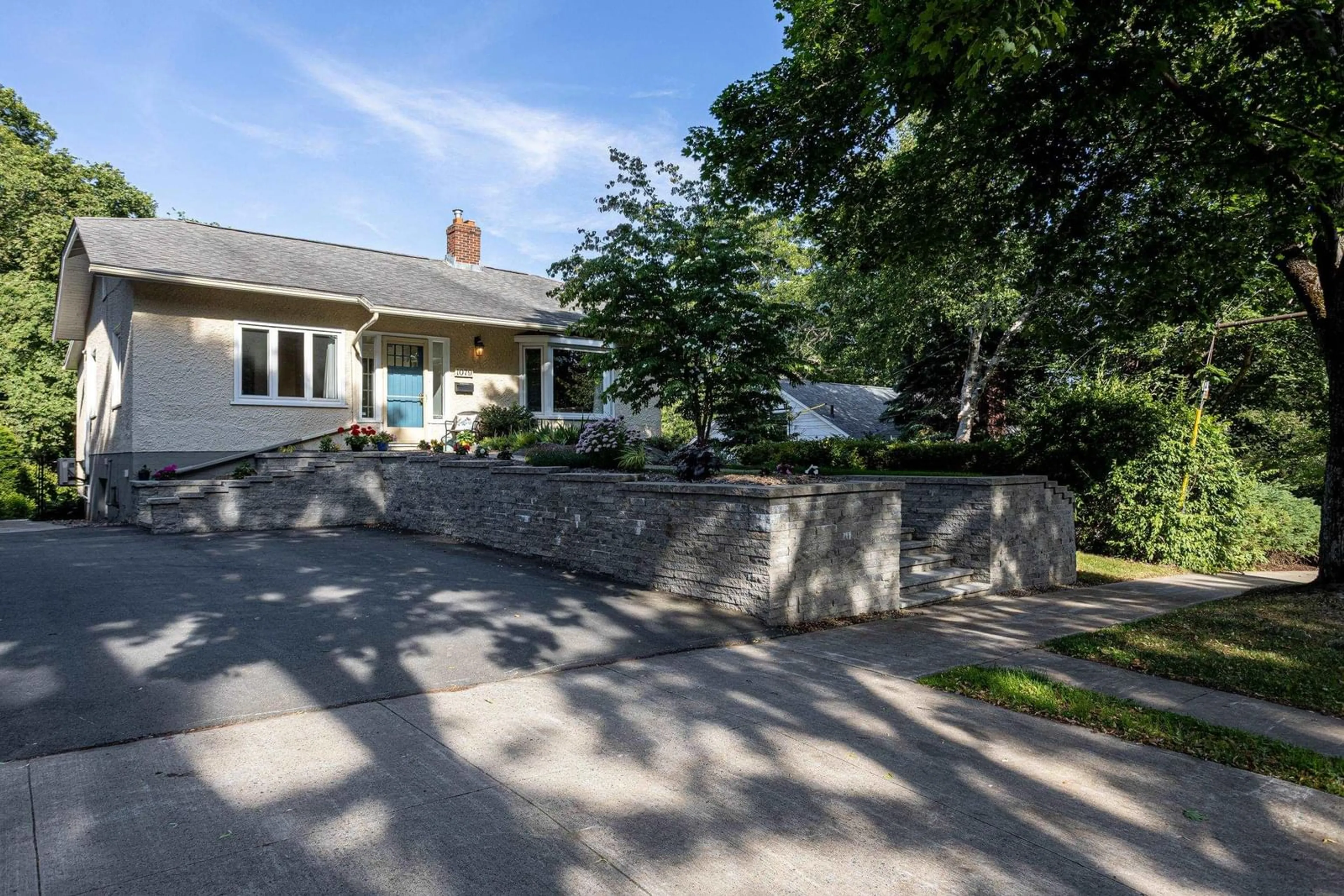 Unknown for 1079 Bellevue Ave, Halifax Nova Scotia B3H 3M2