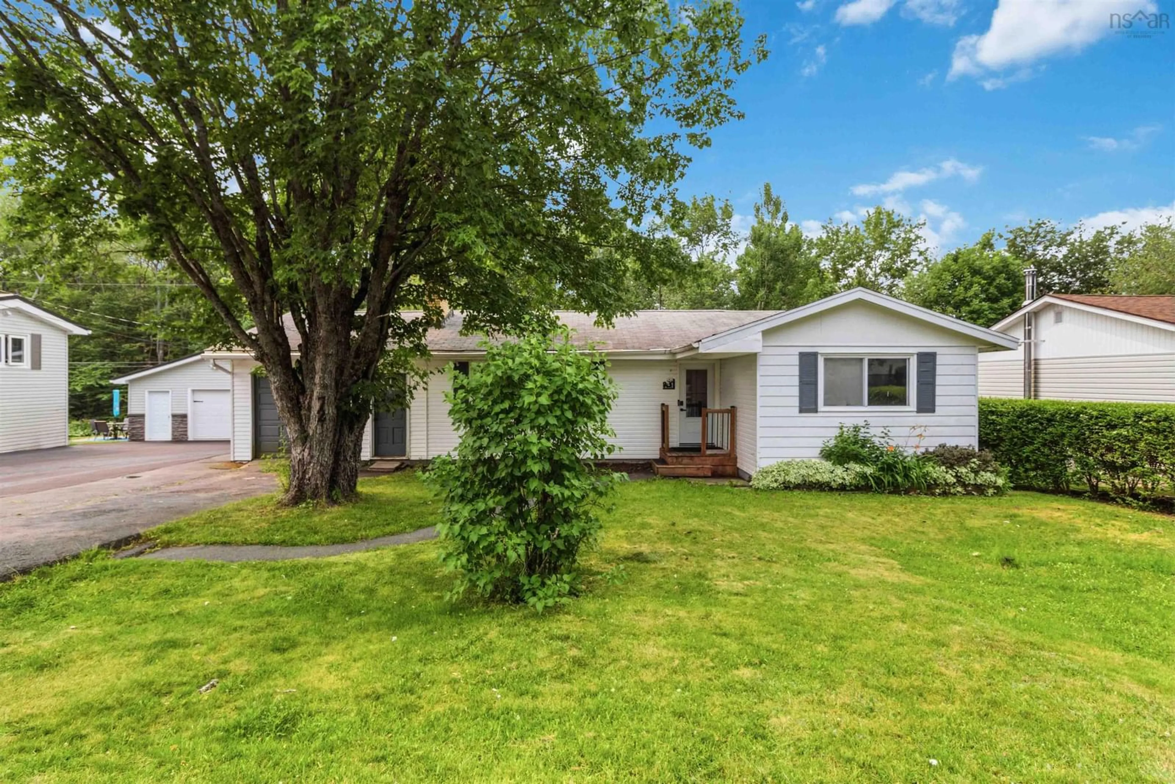 Home with vinyl exterior material, street for 72 Beaumont Dr, Lower Sackville Nova Scotia B4C 1V6