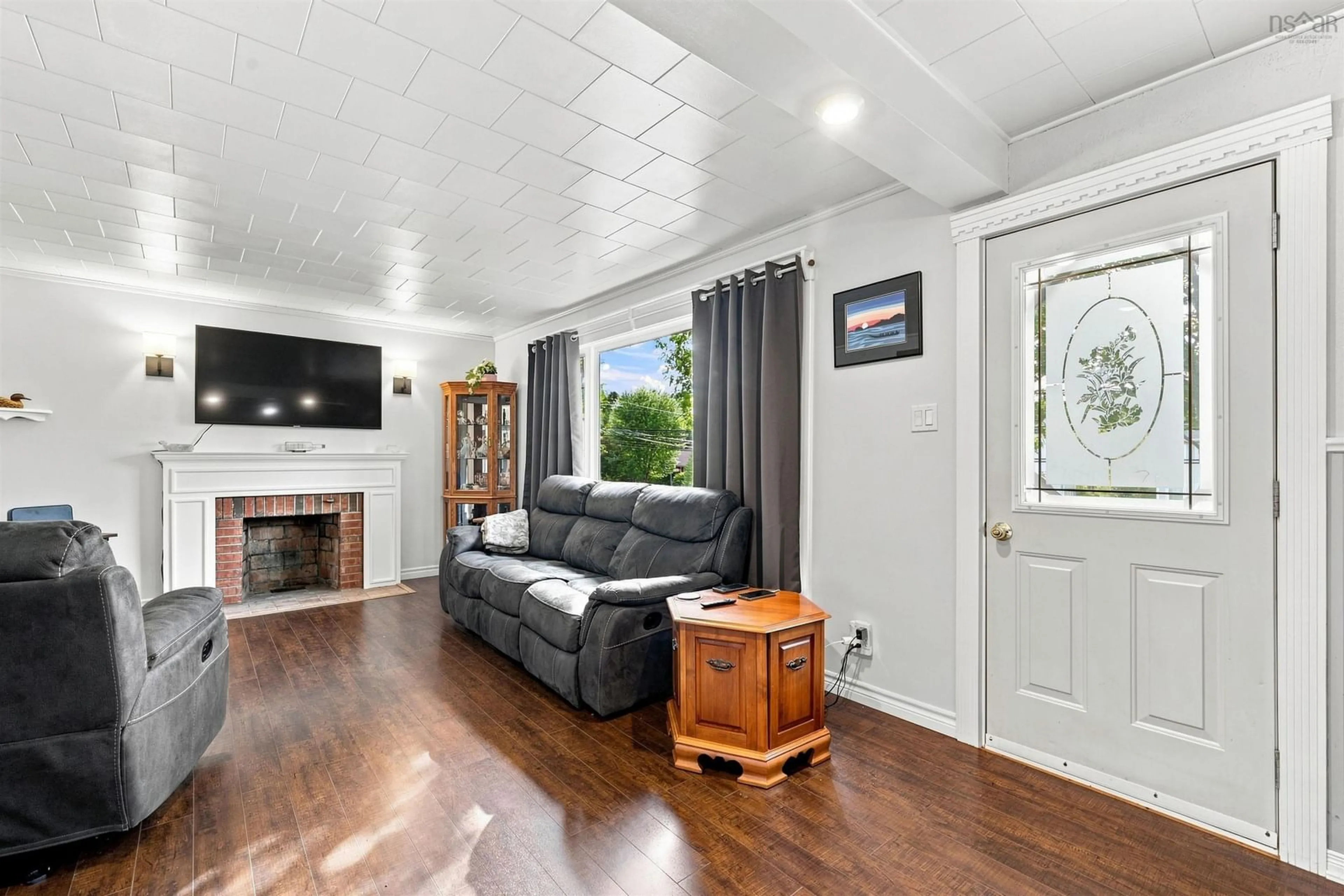 Living room with furniture, wood/laminate floor for 959 Beaver Bank Rd, Beaver Bank Nova Scotia B4G 1B1