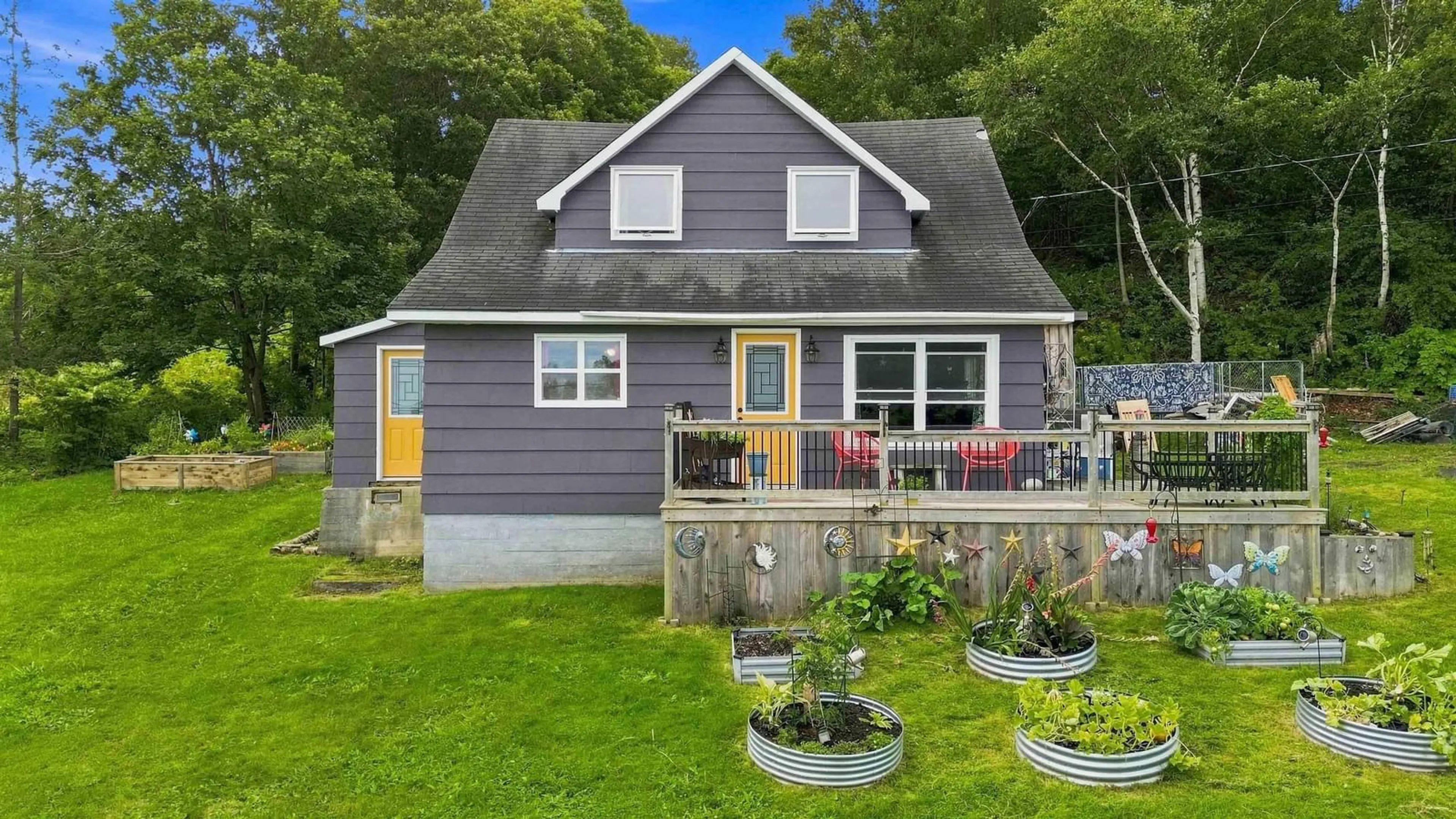 Home with vinyl exterior material, unknown for 3718 Shore Rd, Hillsburn Nova Scotia B0S 1A0