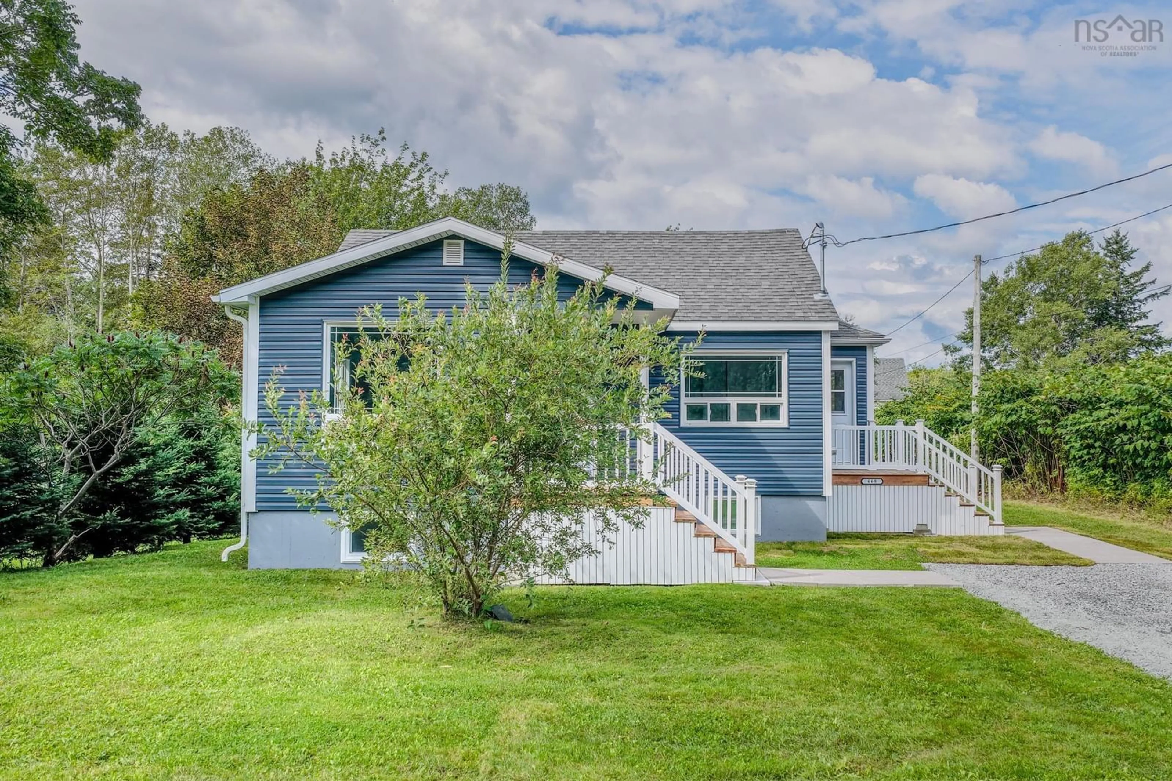 Home with vinyl exterior material, street for 668 Alexandra St, Sydney Nova Scotia B1S 3T1