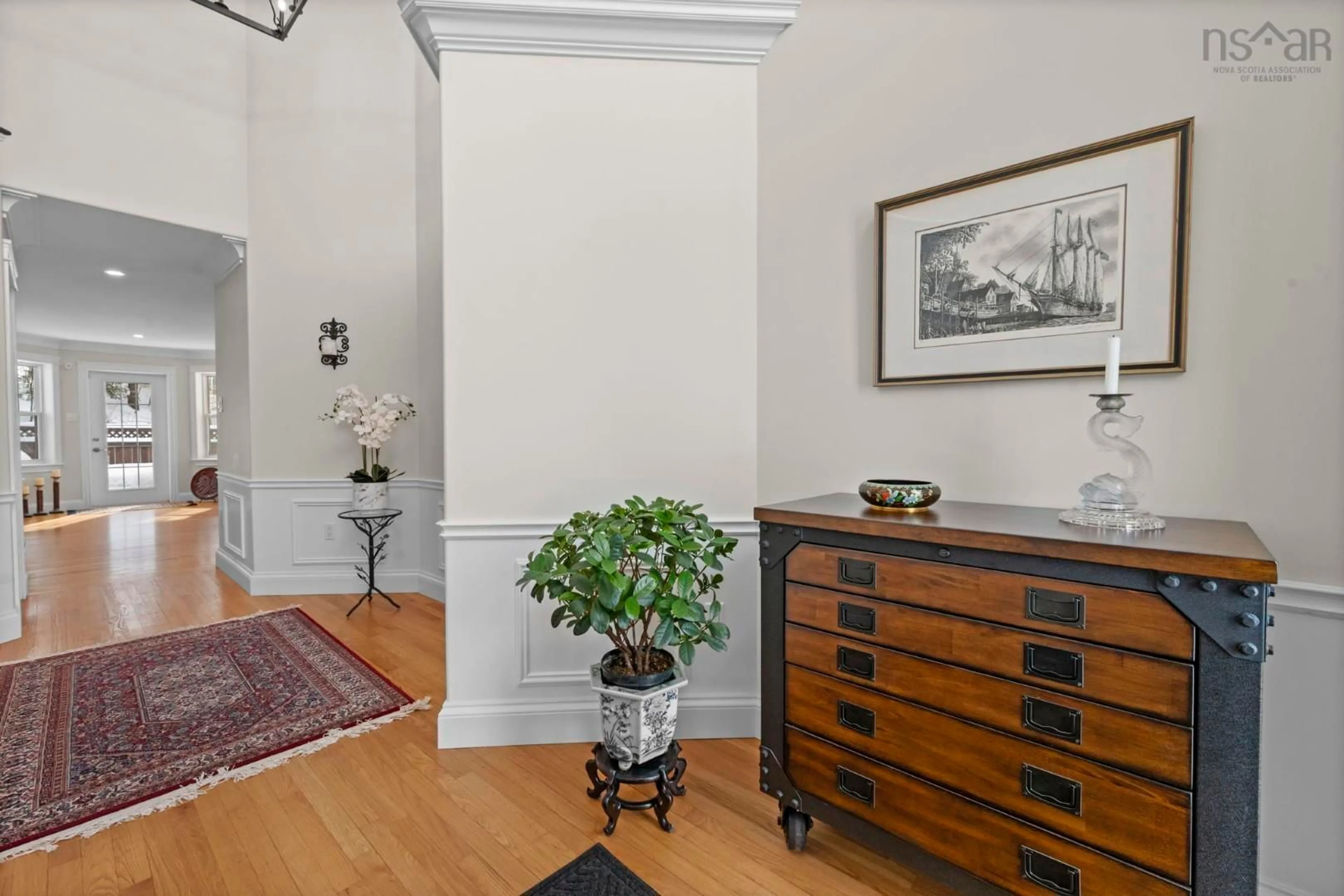 Indoor foyer for 19 Quinn Crt, Bedford Nova Scotia B4A 4B3