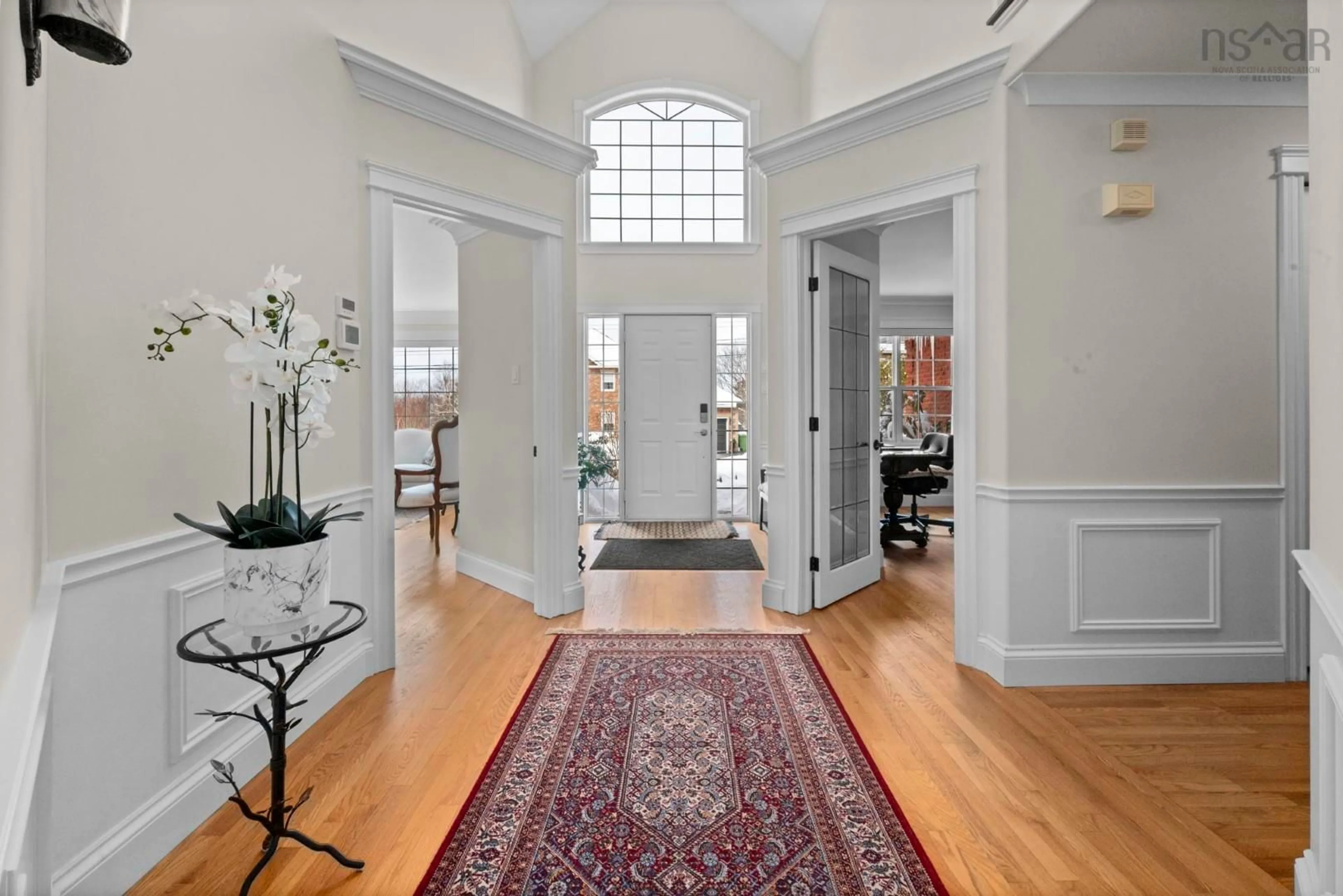 Indoor entryway for 19 Quinn Crt, Bedford Nova Scotia B4A 4B3