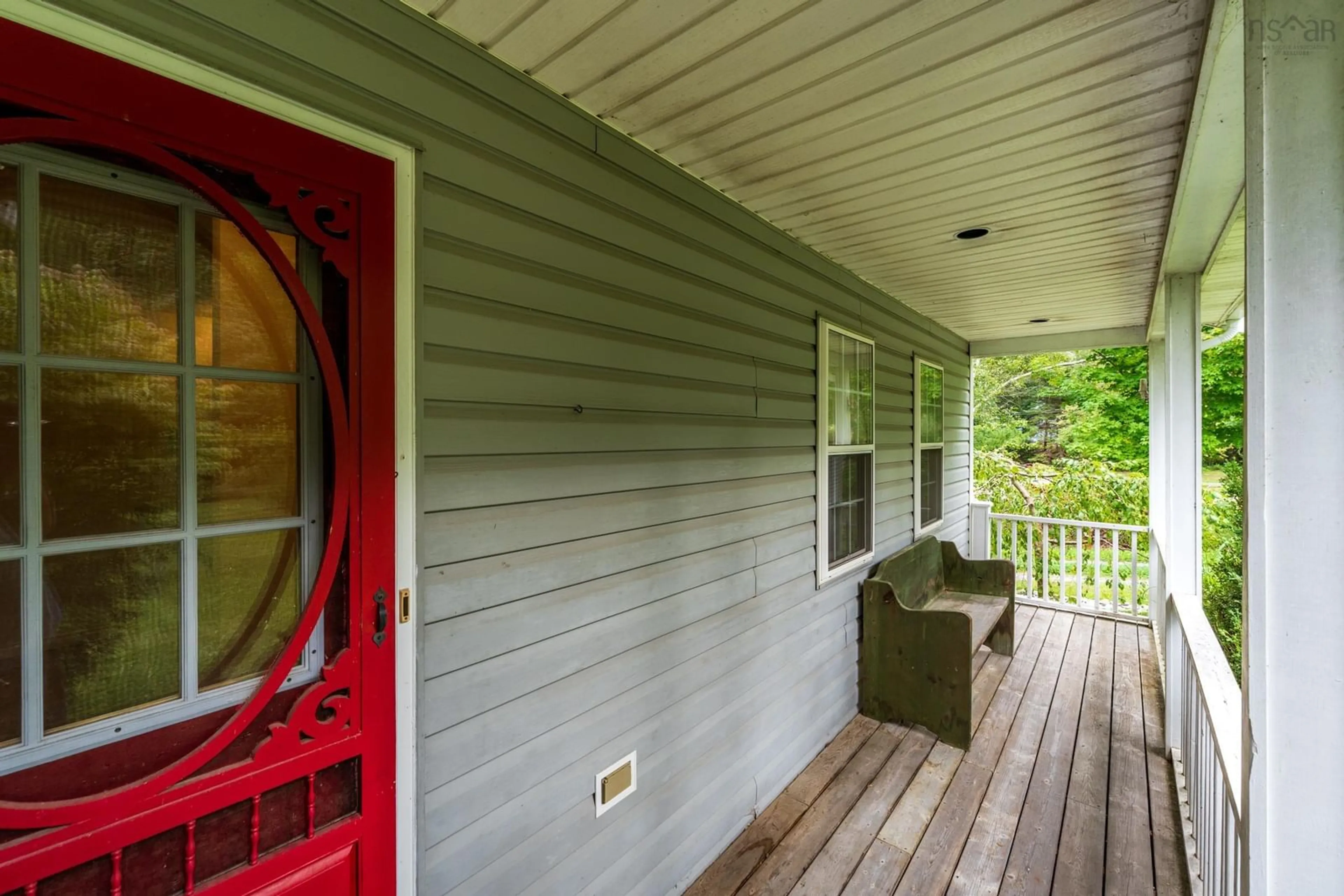 Indoor entryway for 75 Lawrence Rd, Windermere Nova Scotia B0P 1E0