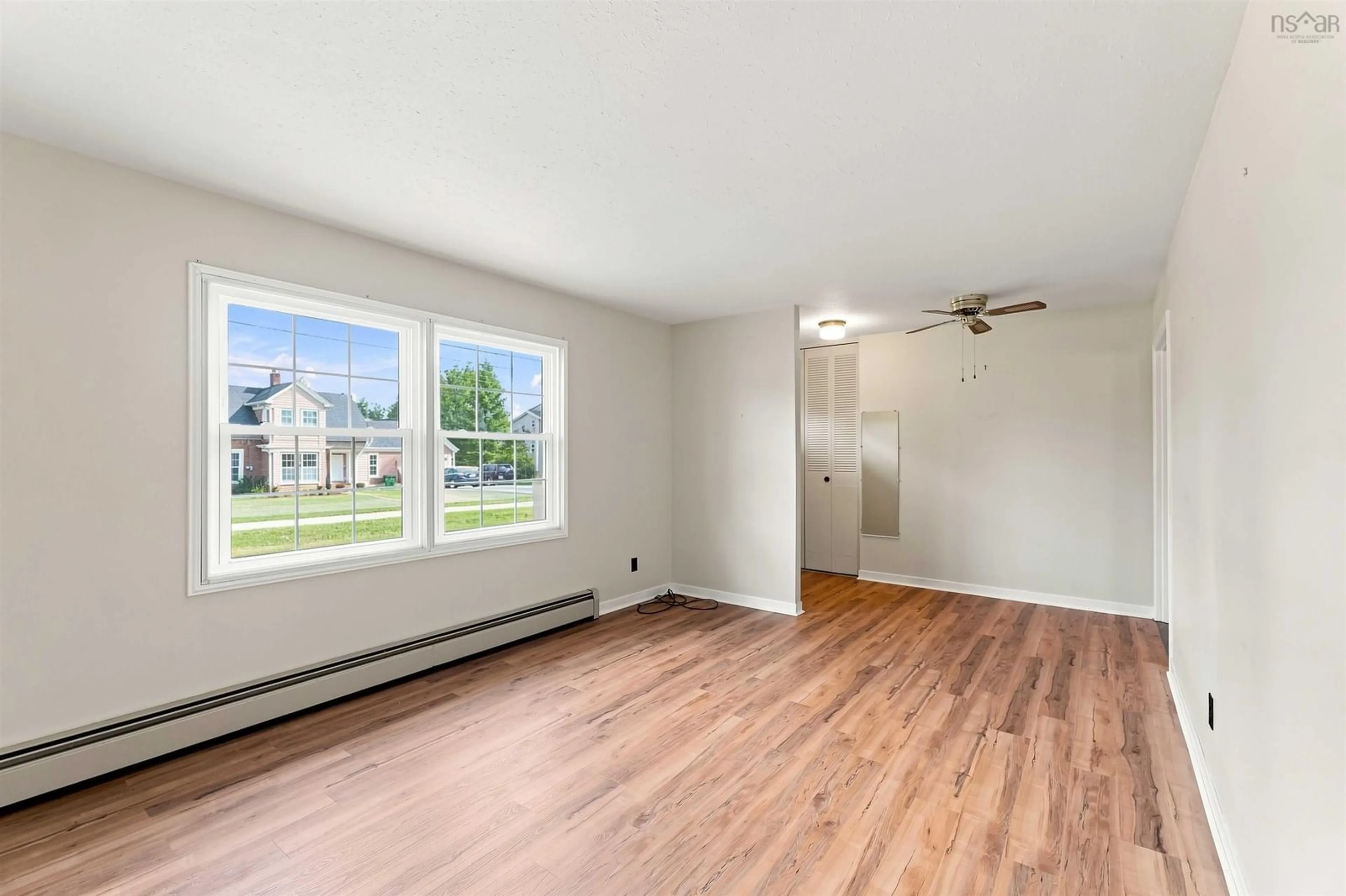 A pic of a room for 14030 1 Hwy, Hants Border Nova Scotia B0P 1P0