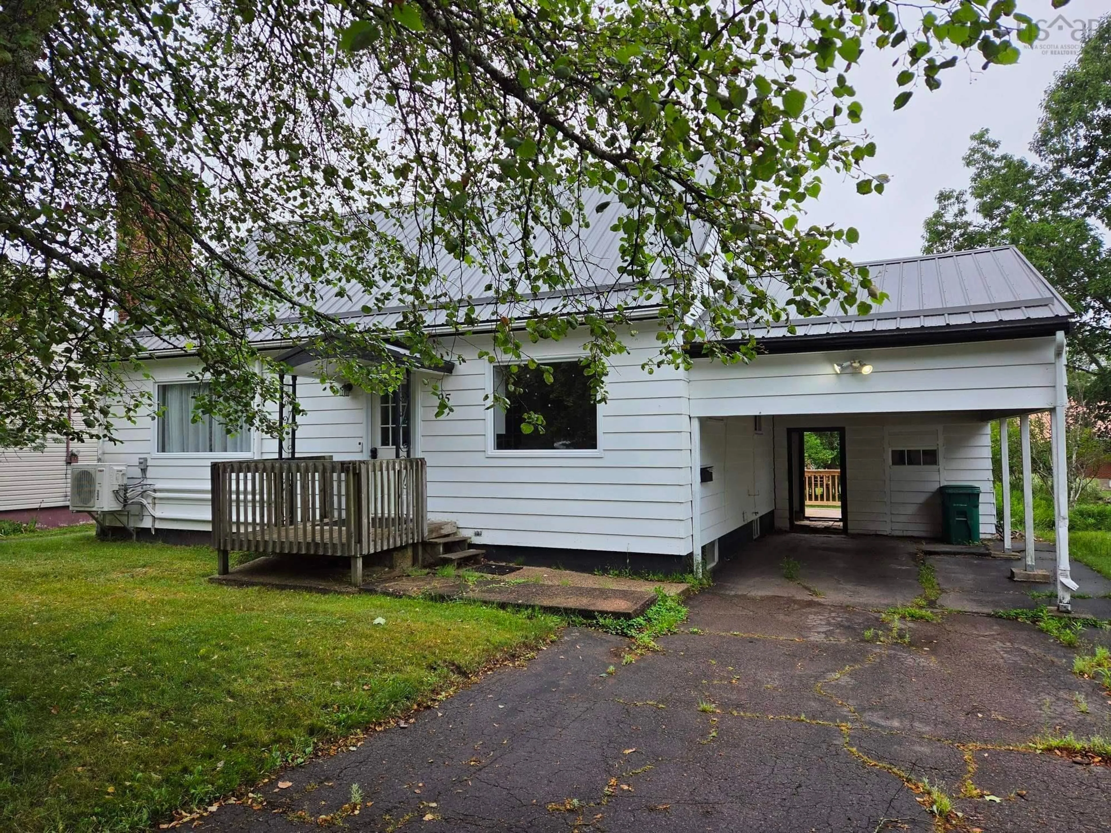 A pic from outside/outdoor area/front of a property/back of a property/a pic from drone, street for 95 Higgins St, Truro Nova Scotia B2N 2L6