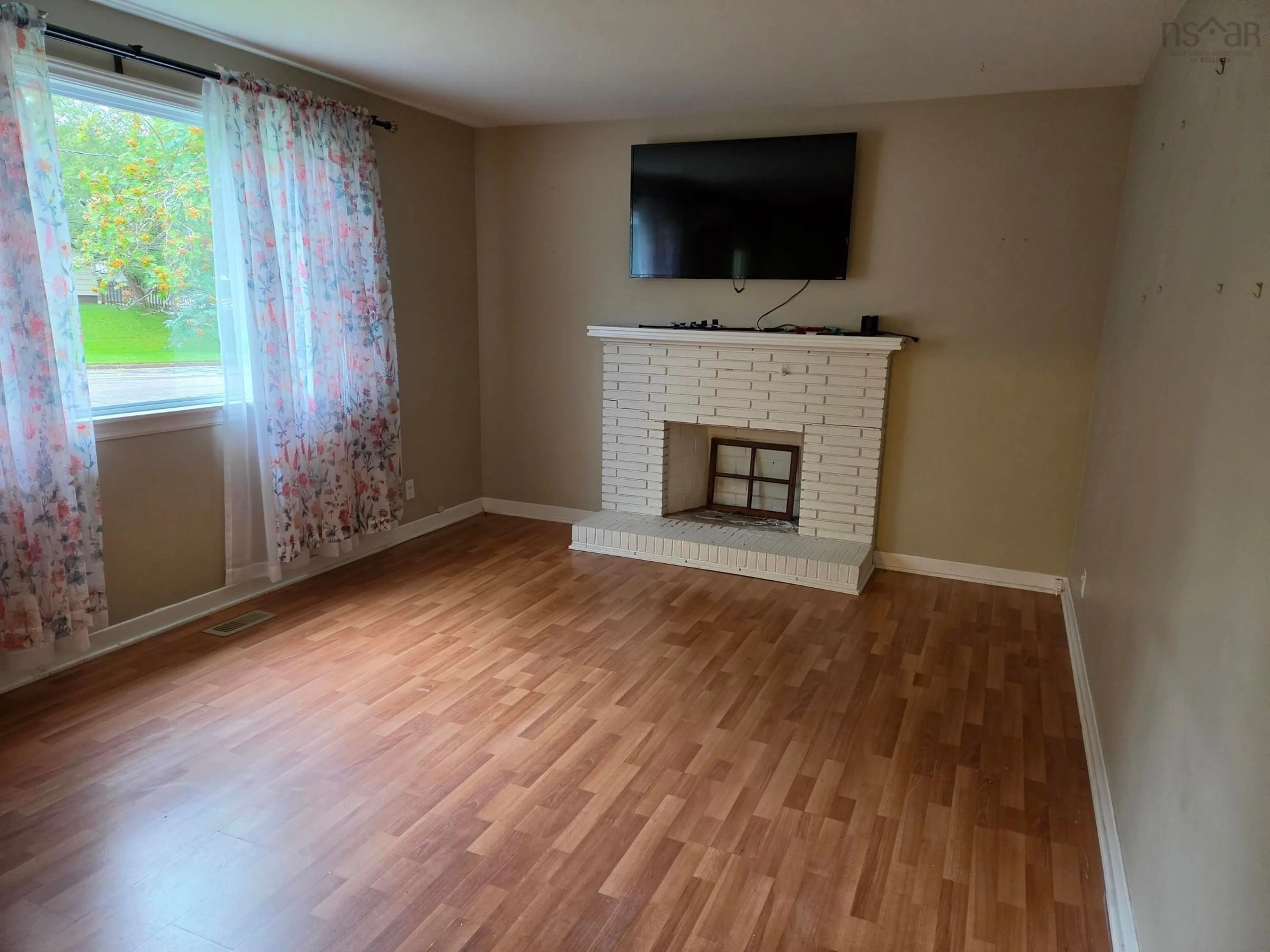 A pic of a room for 95 Higgins St, Truro Nova Scotia B2N 2L6