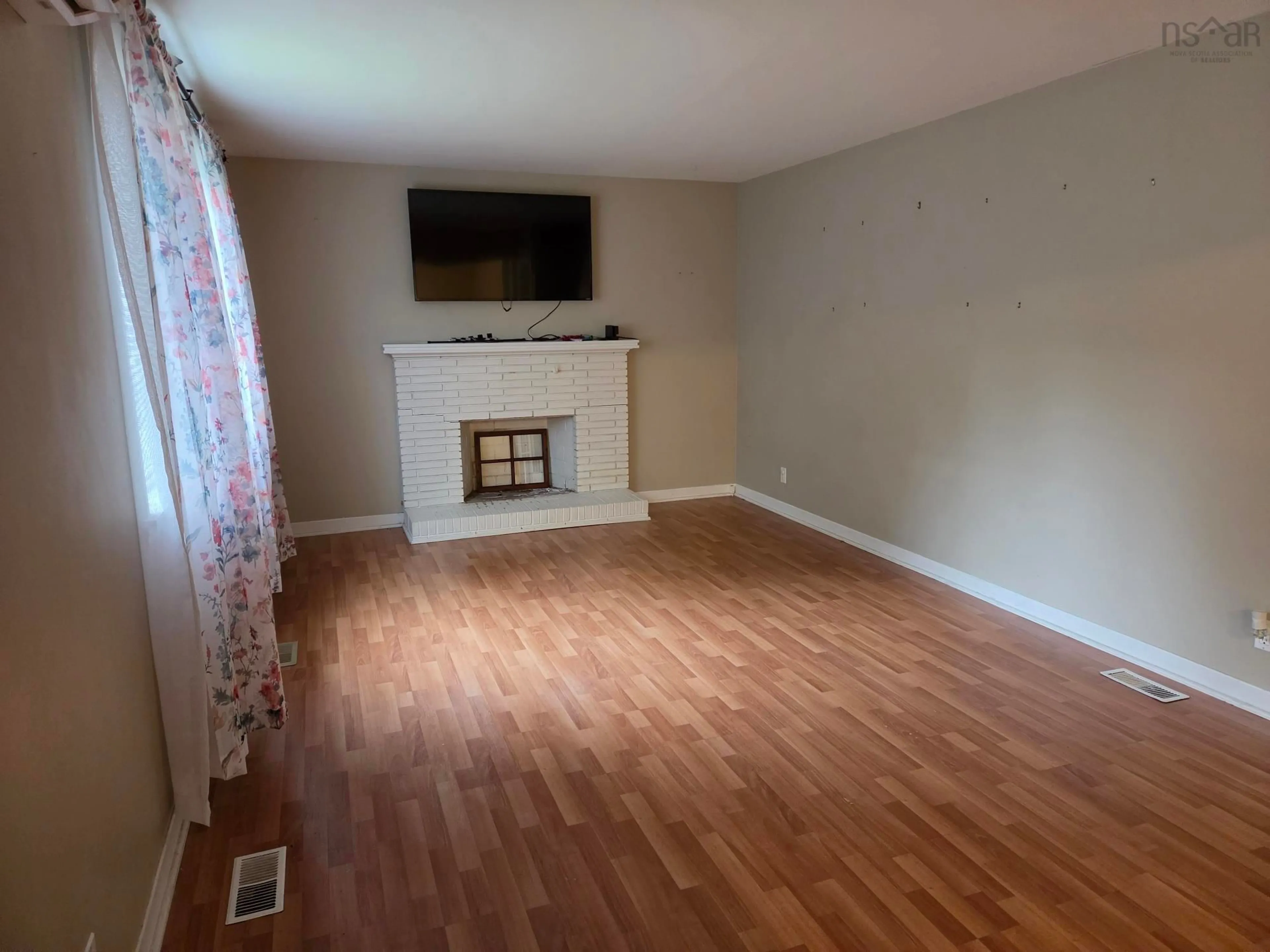A pic of a room for 95 Higgins St, Truro Nova Scotia B2N 2L6