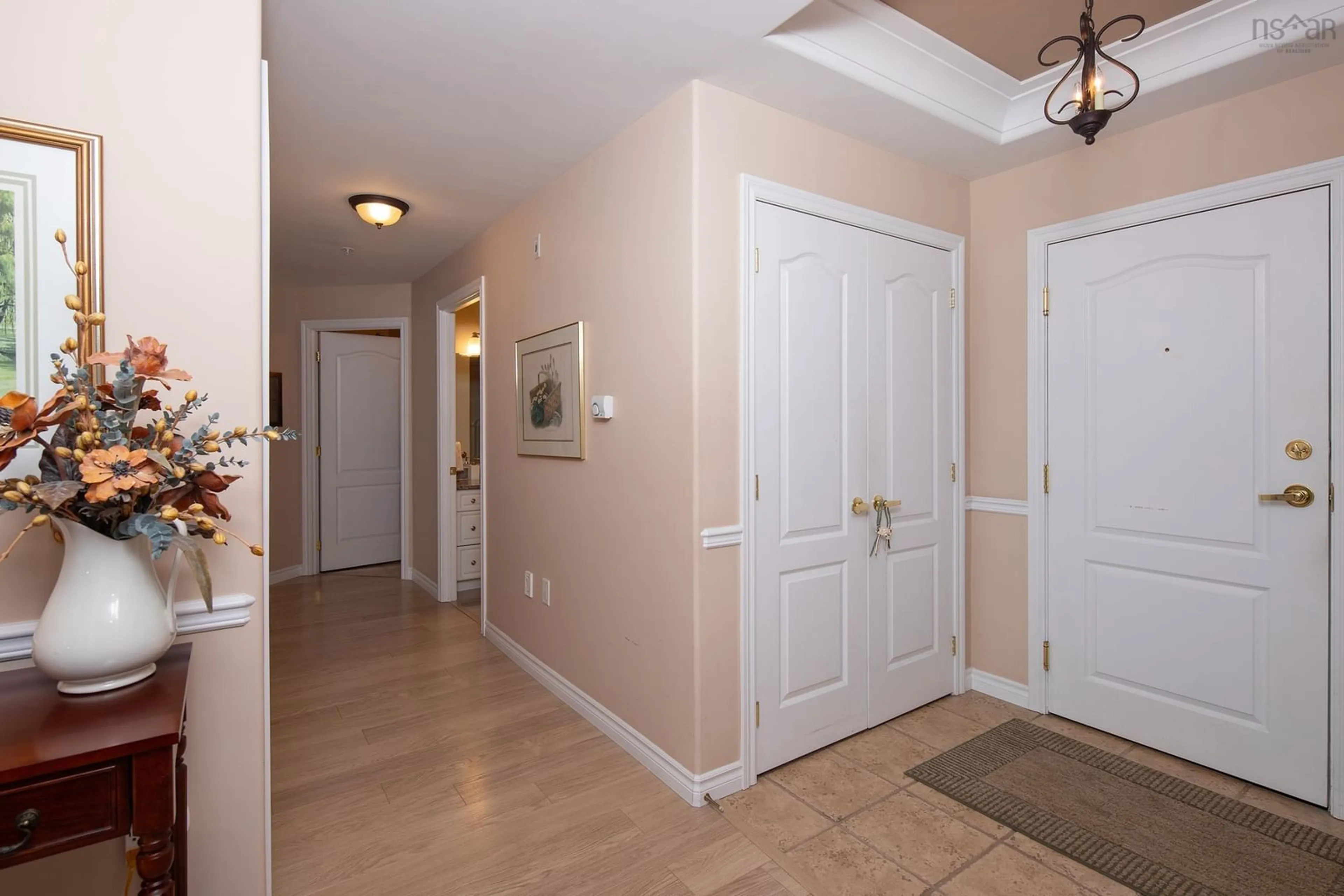 Indoor entryway for 36 South Gate #308, Bedford Nova Scotia B4A 4M4