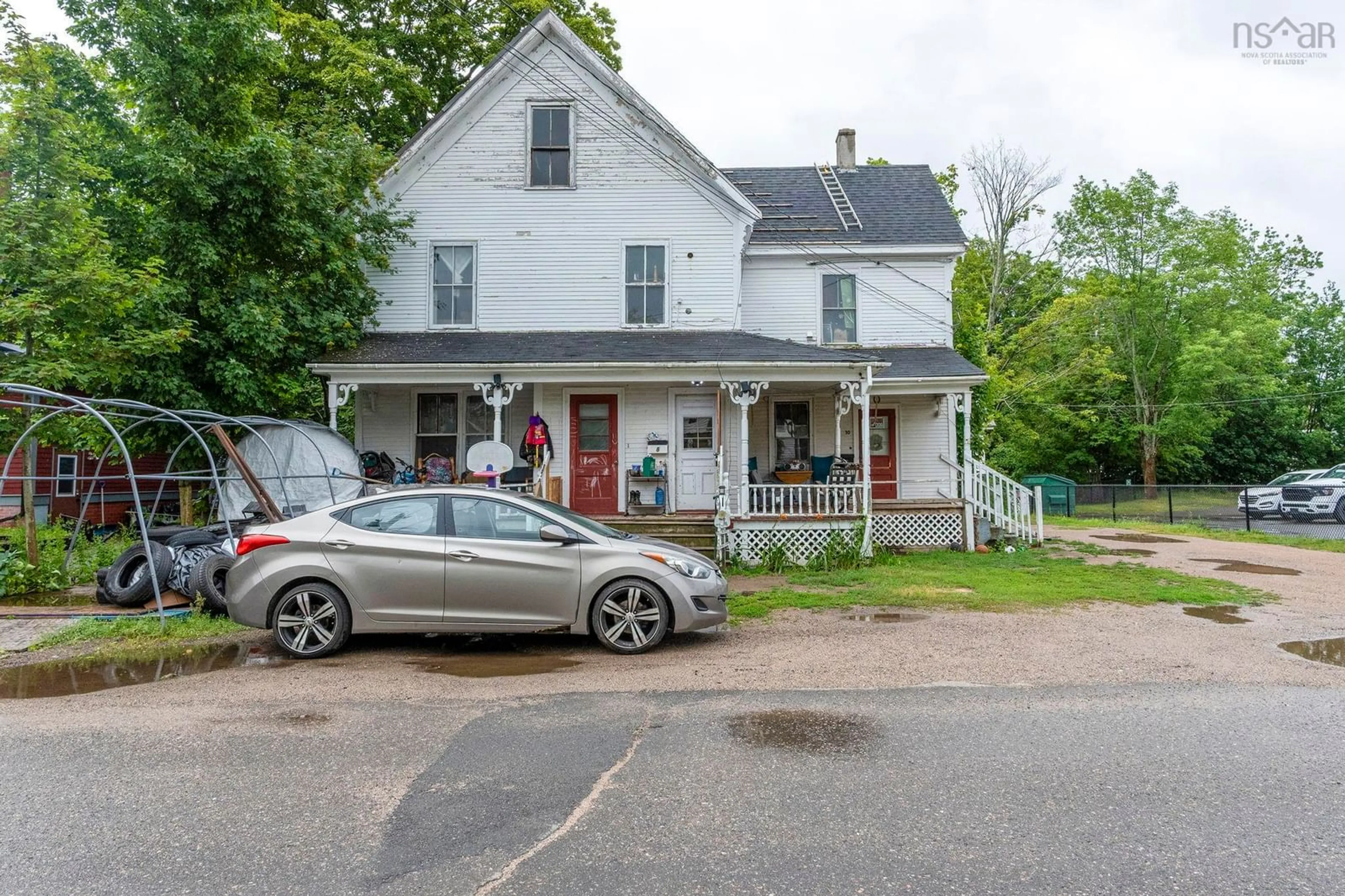 A pic from outside/outdoor area/front of a property/back of a property/a pic from drone, street for 6-10 George St, Middleton Nova Scotia B0S 1P0