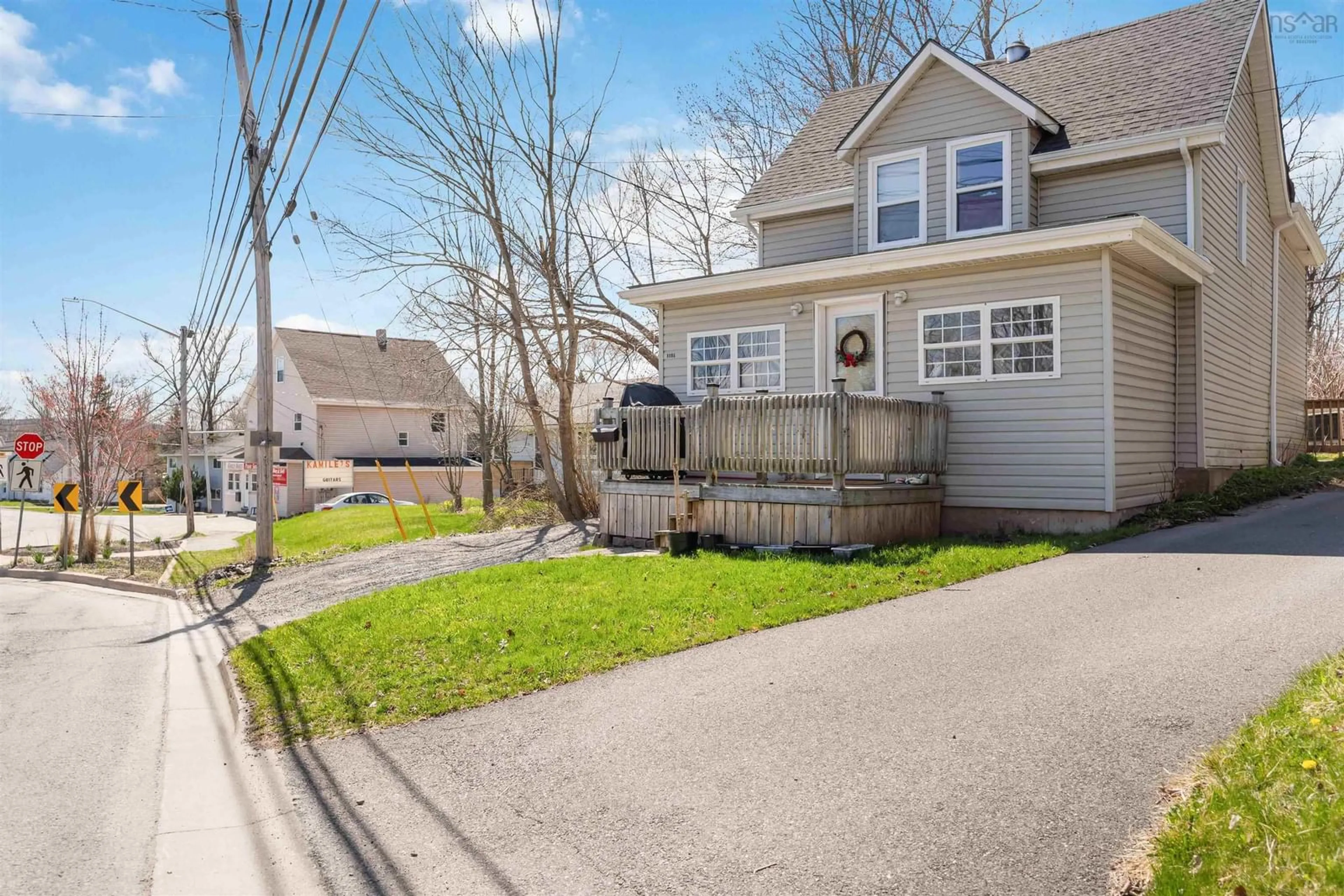 Unknown for 886 King St, Windsor Nova Scotia B0N 2T0