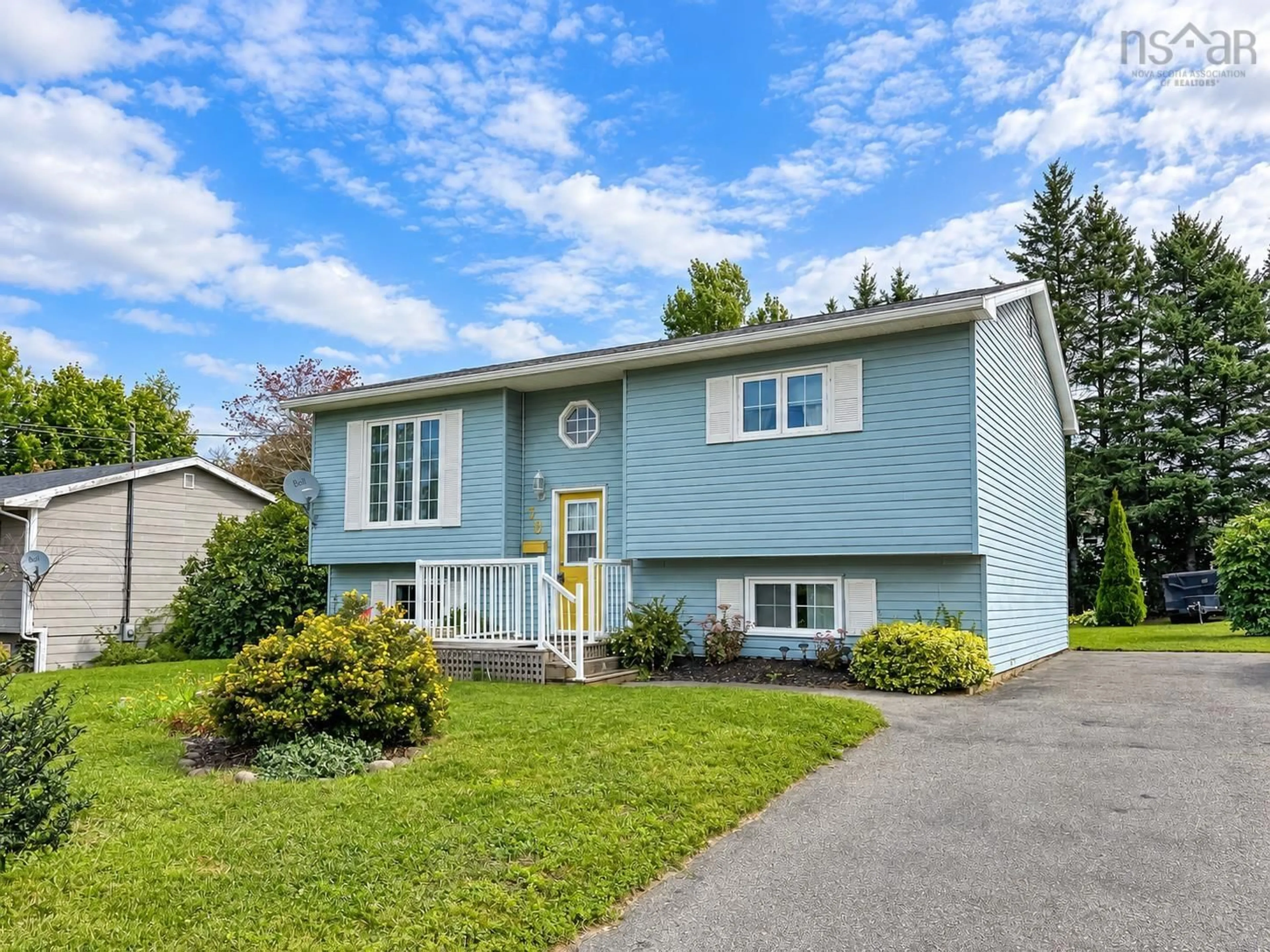 Home with vinyl exterior material, street for 30 Sherry Ave, Kentville Nova Scotia B4N 1Z7