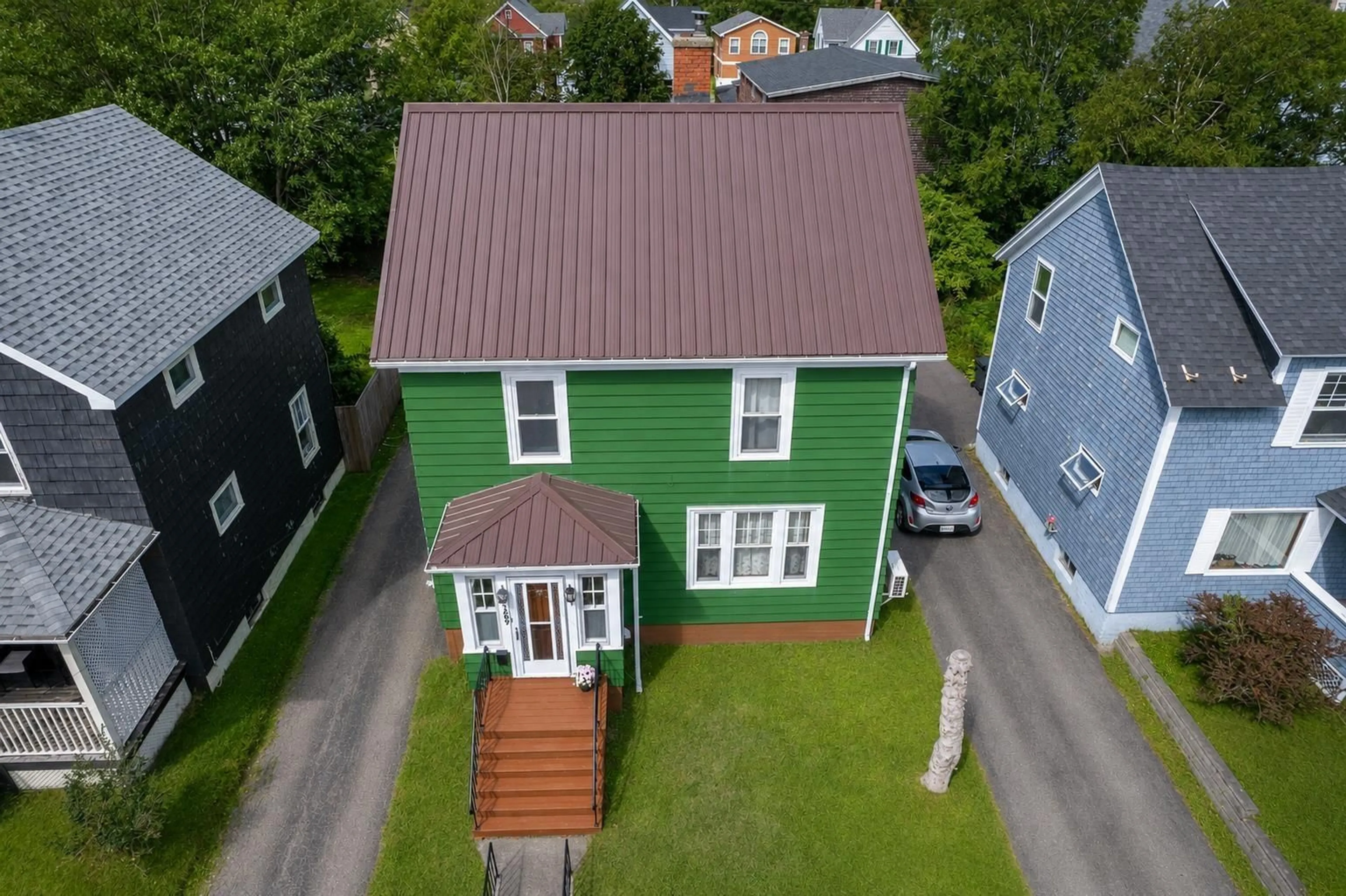 A pic from outside/outdoor area/front of a property/back of a property/a pic from drone, street for 269 Union St, Sydney Nova Scotia B1P 4Y3