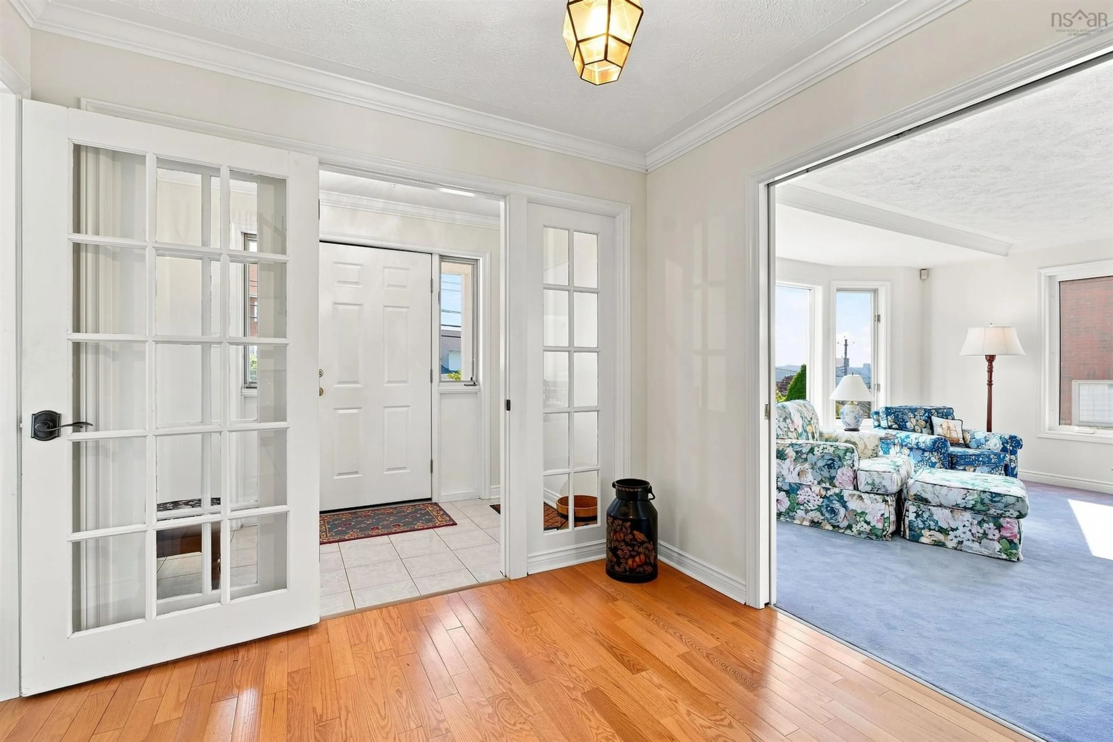 Indoor entryway for 96 Brook St, Fairmount Nova Scotia B3N 3C8