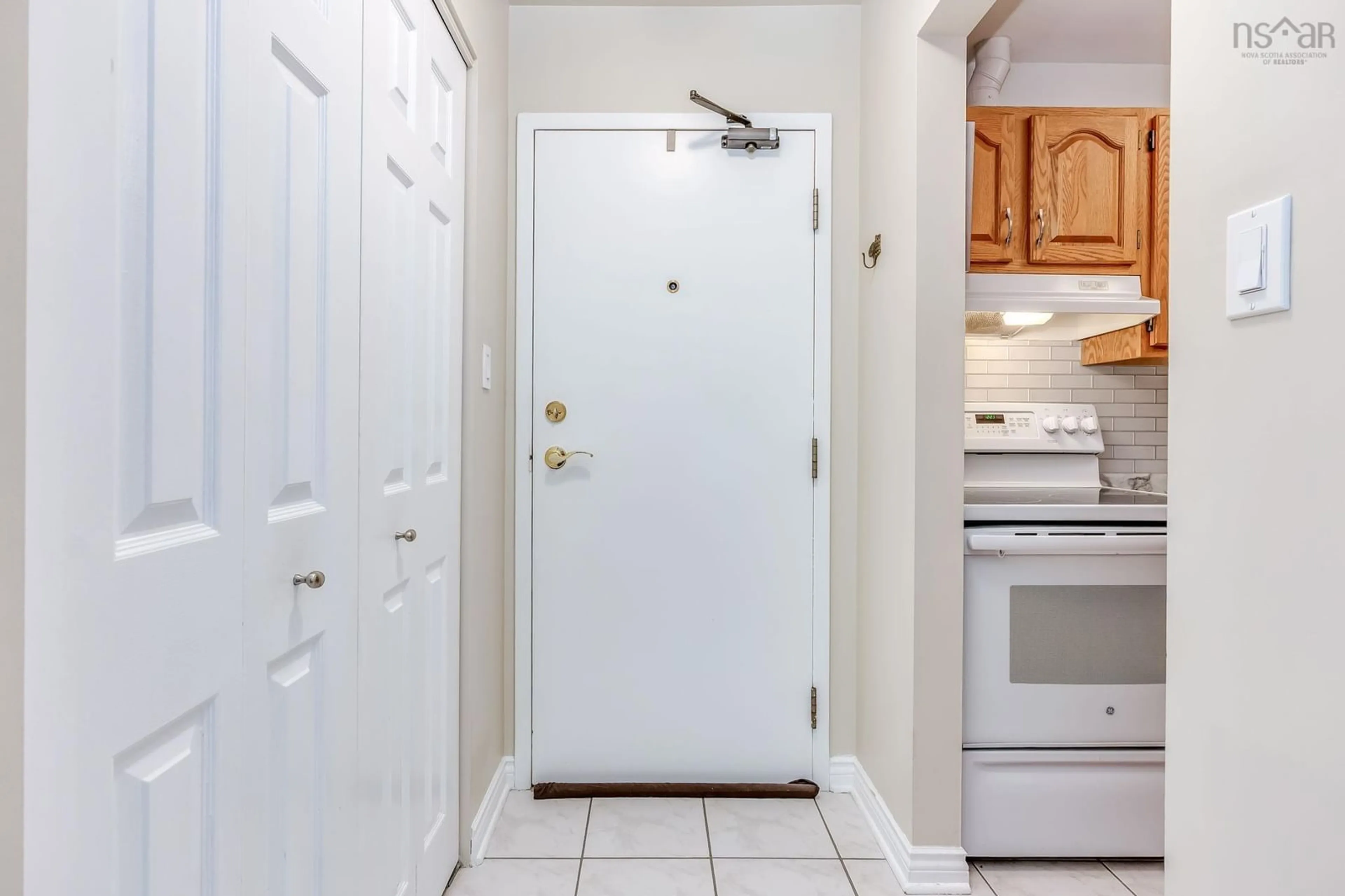 Unknown for 70 Collins Grove #15, Dartmouth Nova Scotia B2W 4E6