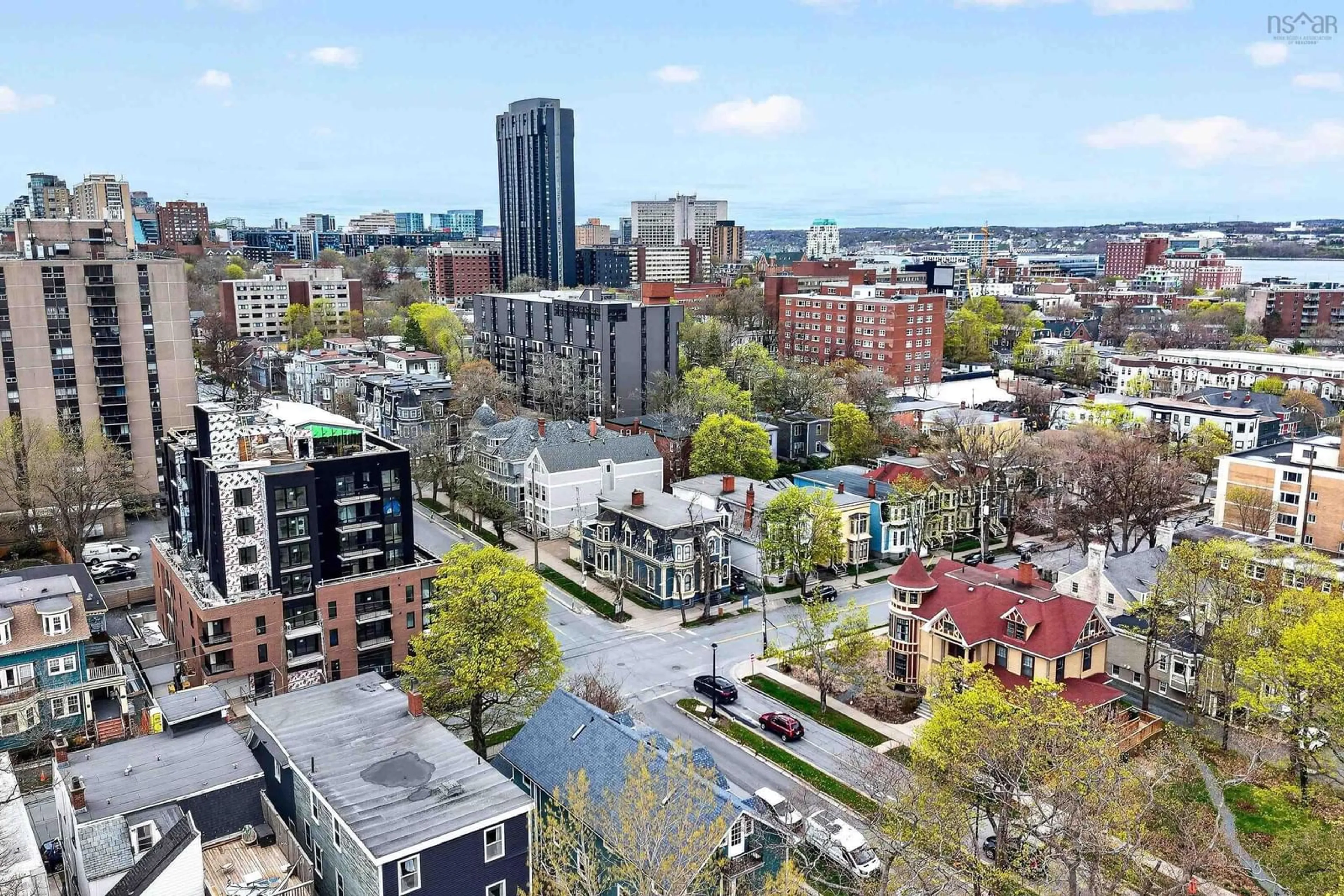 A pic from outside/outdoor area/front of a property/back of a property/a pic from drone, city buildings view from balcony for 5691 Inglis St, Halifax Peninsula Nova Scotia B3H 1K2