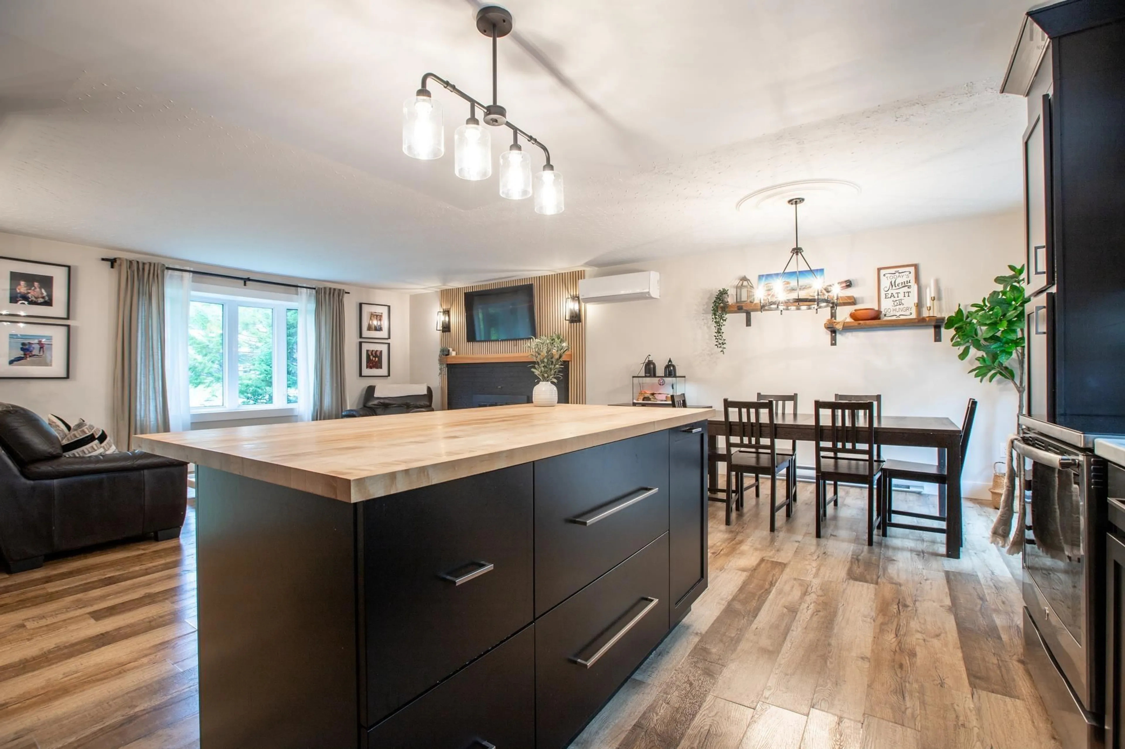Open concept kitchen, wood/laminate floor for 21 Franklyn Drive, Beaver Bank Nova Scotia B4G 1A5