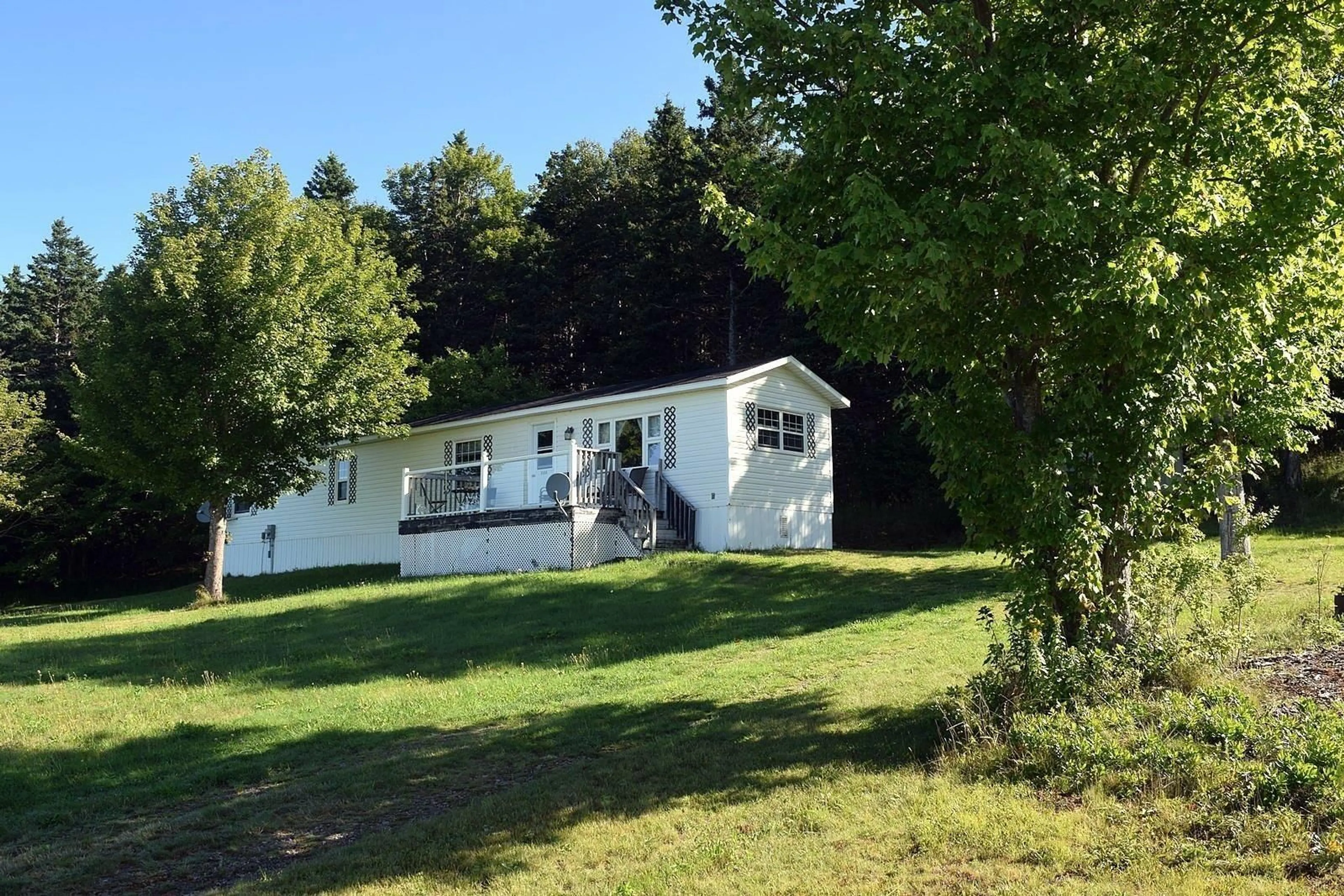 A pic from outside/outdoor area/front of a property/back of a property/a pic from drone, unknown for 3898 Hwy# 95, East Lake Ainslie Nova Scotia B0E 3M0