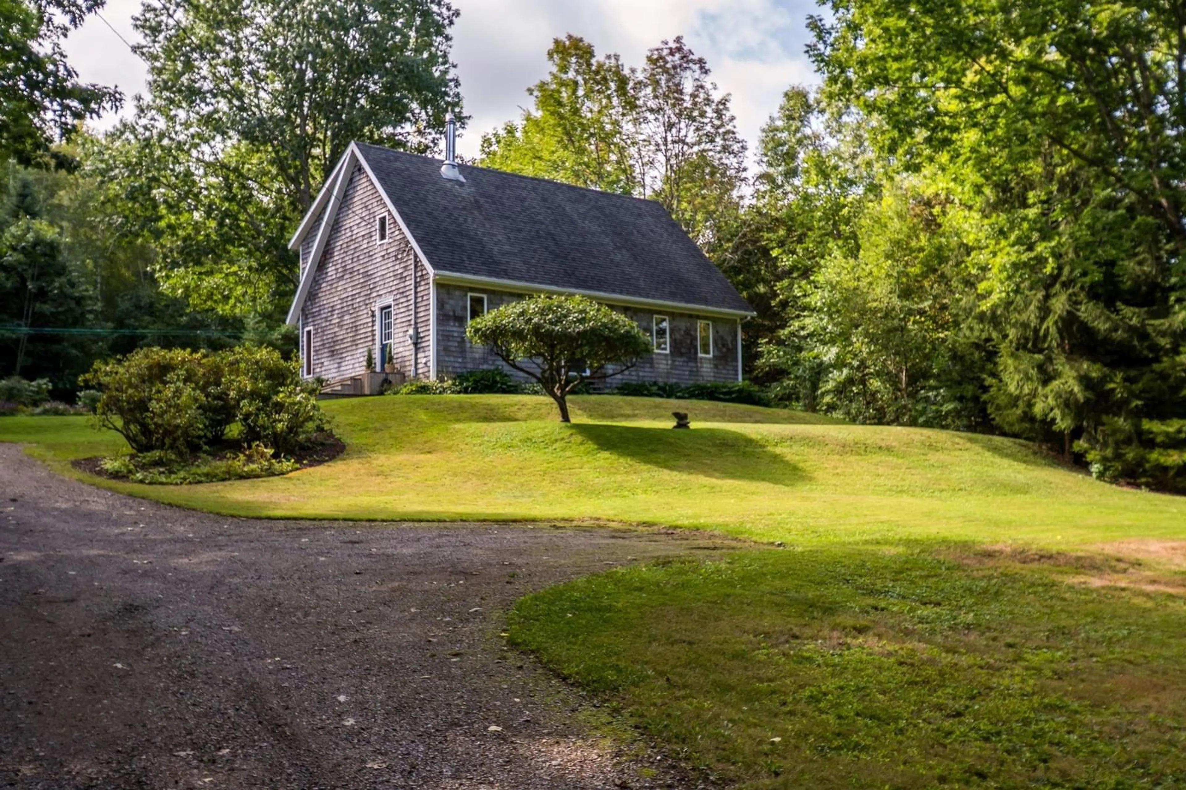 A pic from outside/outdoor area/front of a property/back of a property/a pic from drone, unknown for 118 Slayter Rd, Gaspereau Nova Scotia B4P 2R1
