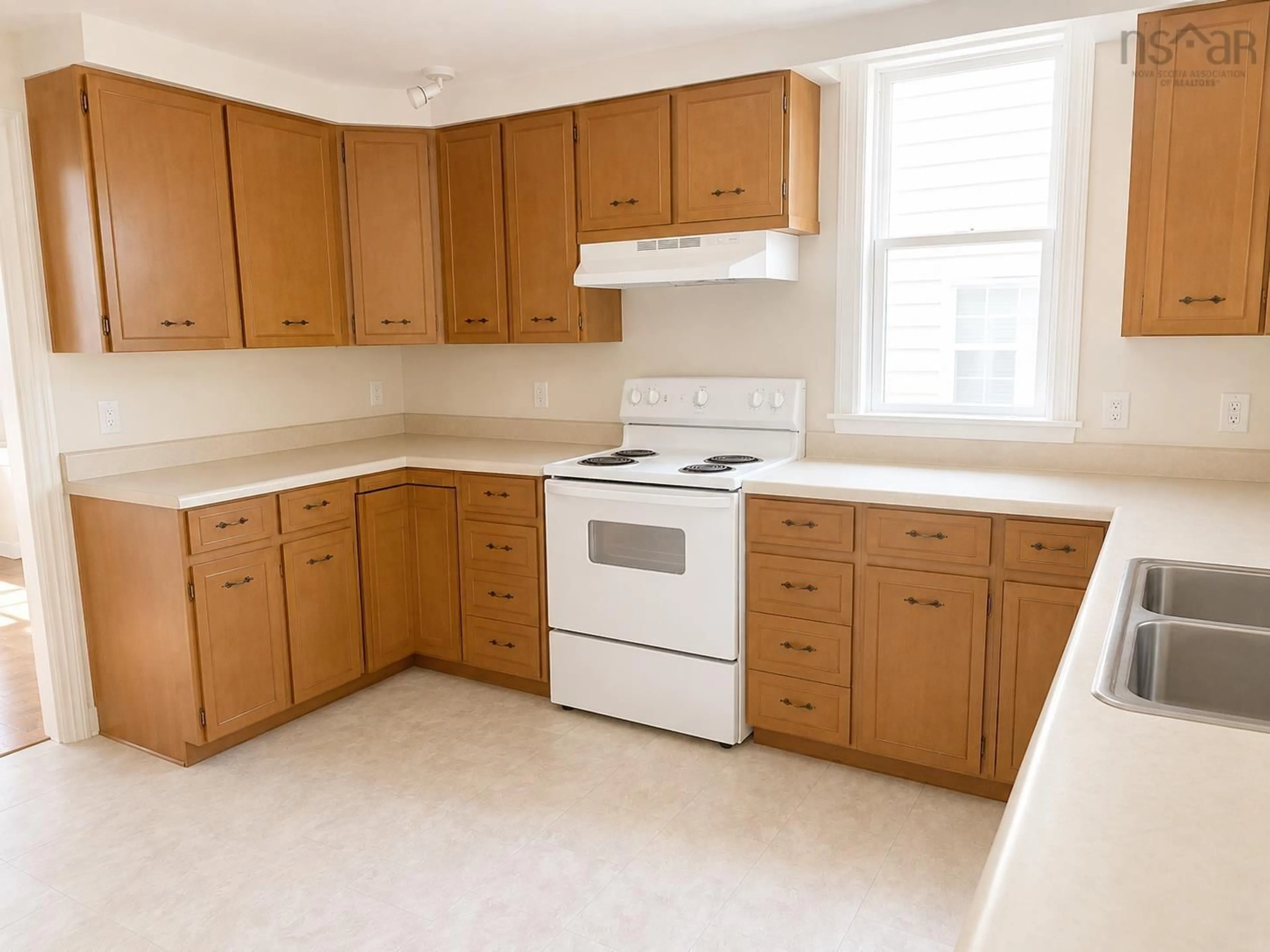 Standard kitchen, unknown for 5791 Harrington St, Halifax Peninsula Nova Scotia B3H 2Y1