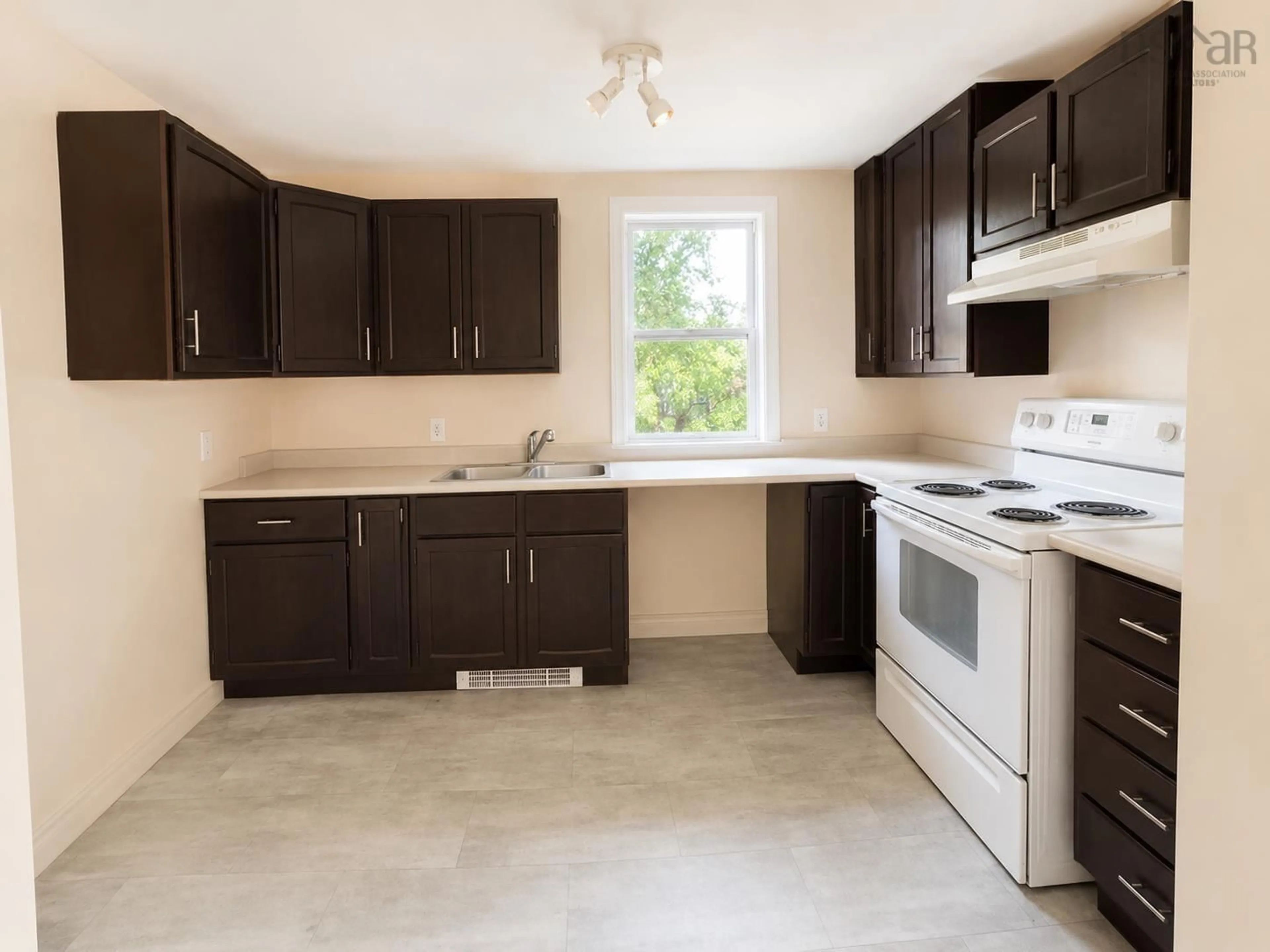Standard kitchen, unknown for 817 Tower Rd, Halifax Peninsula Nova Scotia B3H 2Y1