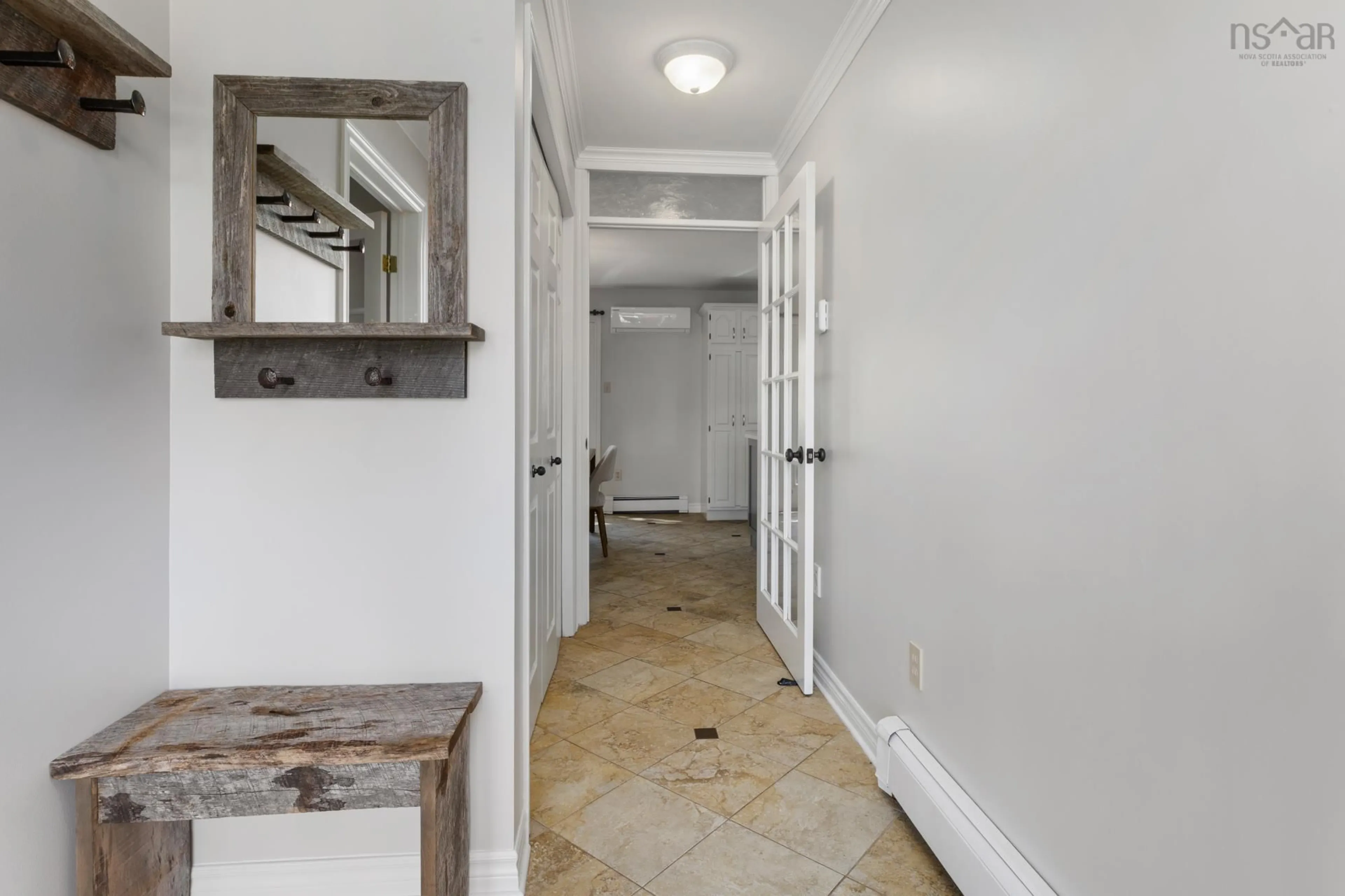 Indoor entryway for 45 Craigburn Dr, Dartmouth Nova Scotia B2X 3E6