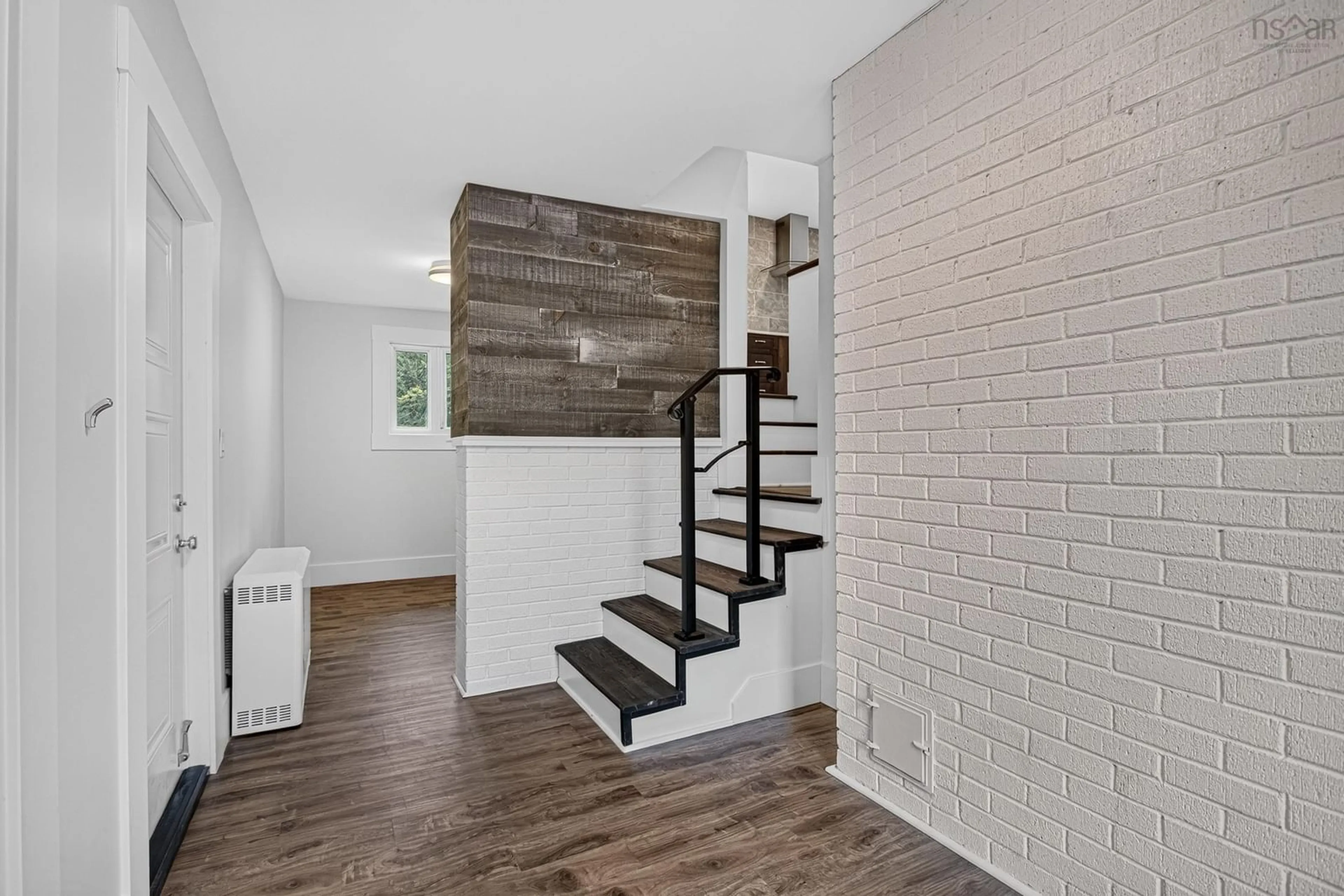 Indoor entryway for 35 Ernest Ave, Beaver Bank Nova Scotia B4G 1C1