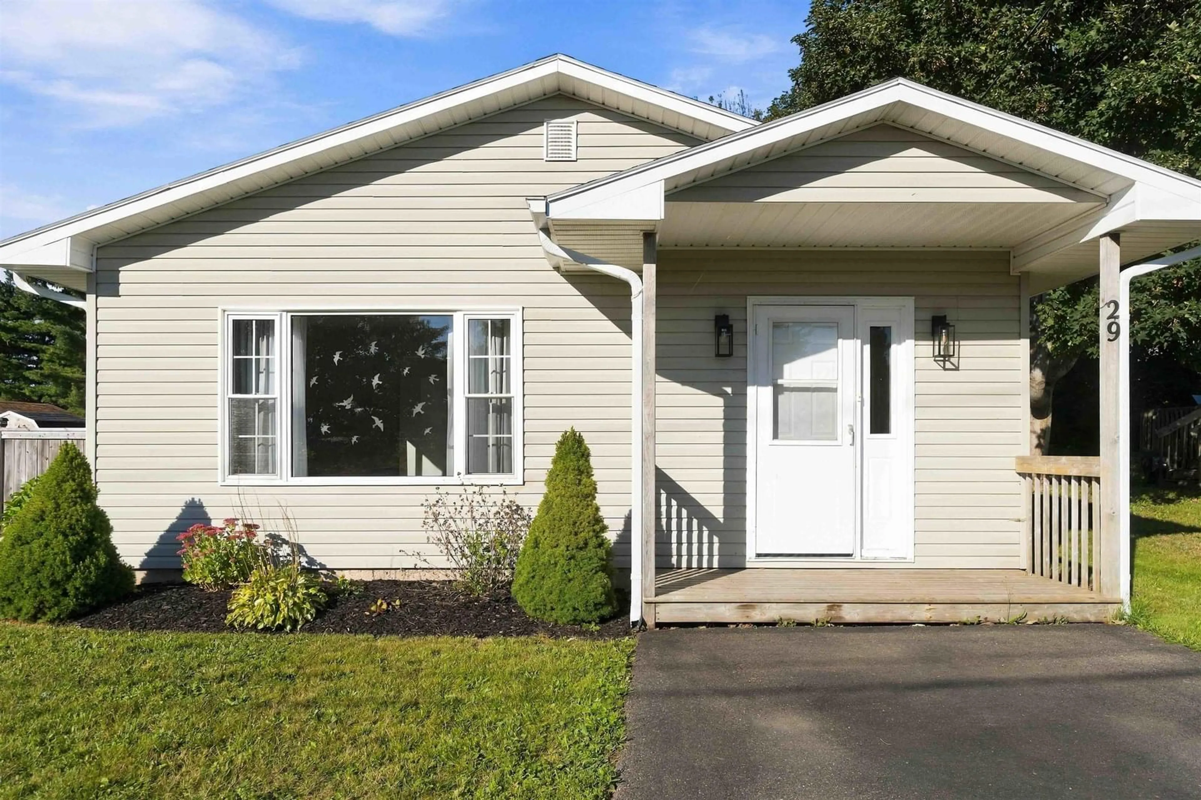 Home with vinyl exterior material, street for 29 King St, Digby Nova Scotia B0V 1A0