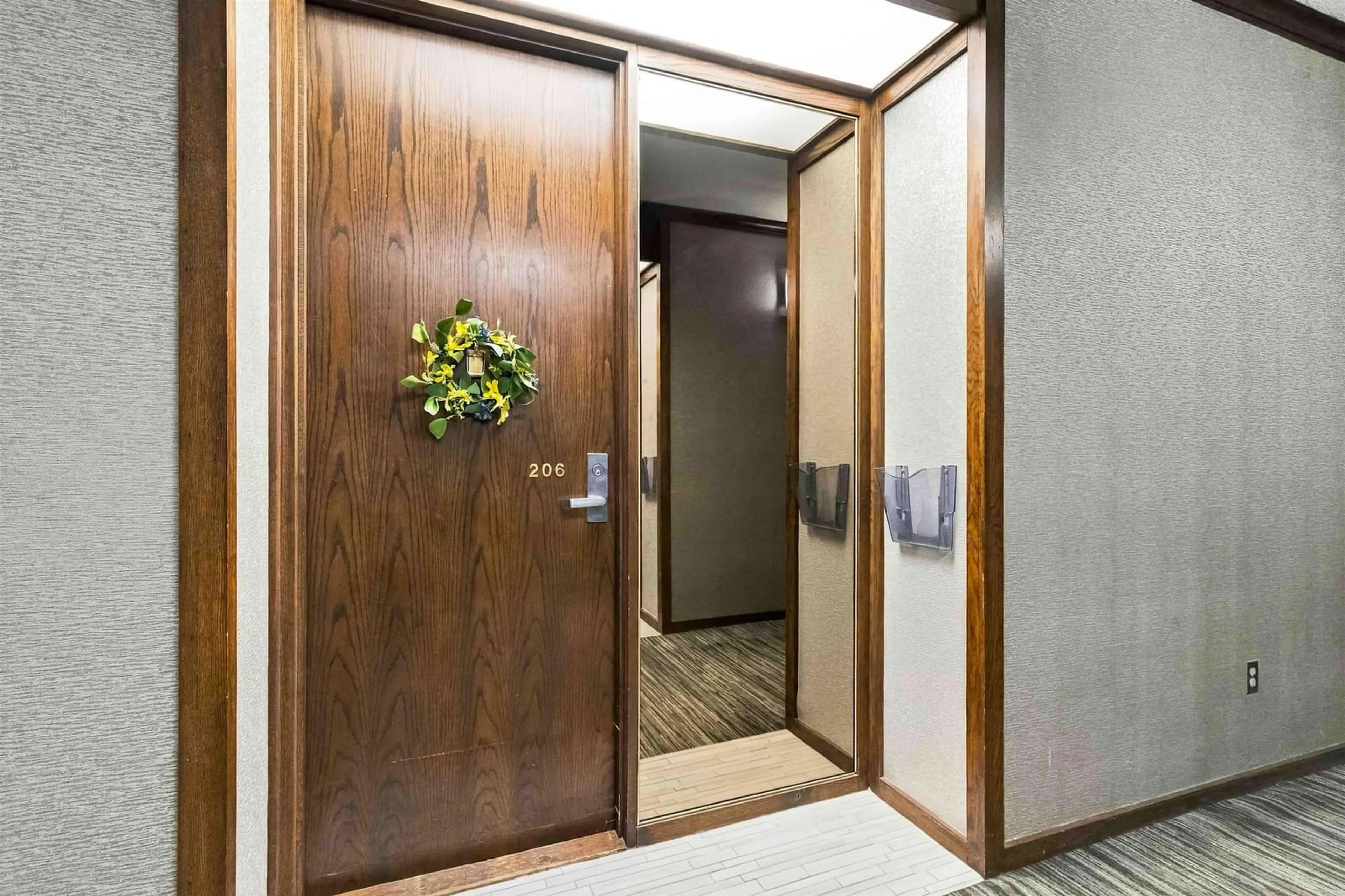 Indoor foyer for 6095 Coburg Rd #206, Halifax Nova Scotia B3H 4K1