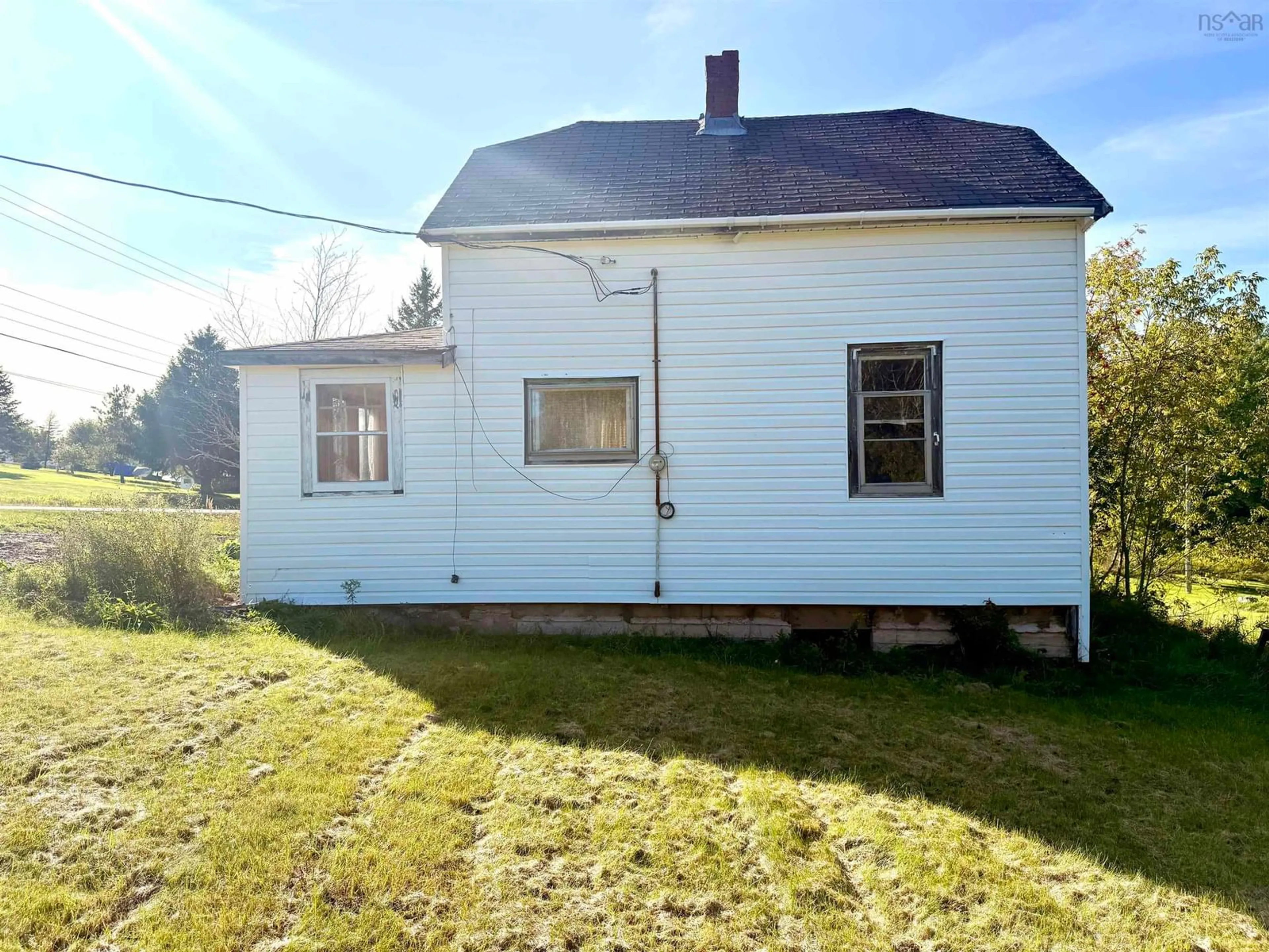Shed for 104 North St, Springhill Nova Scotia B0M 1X0