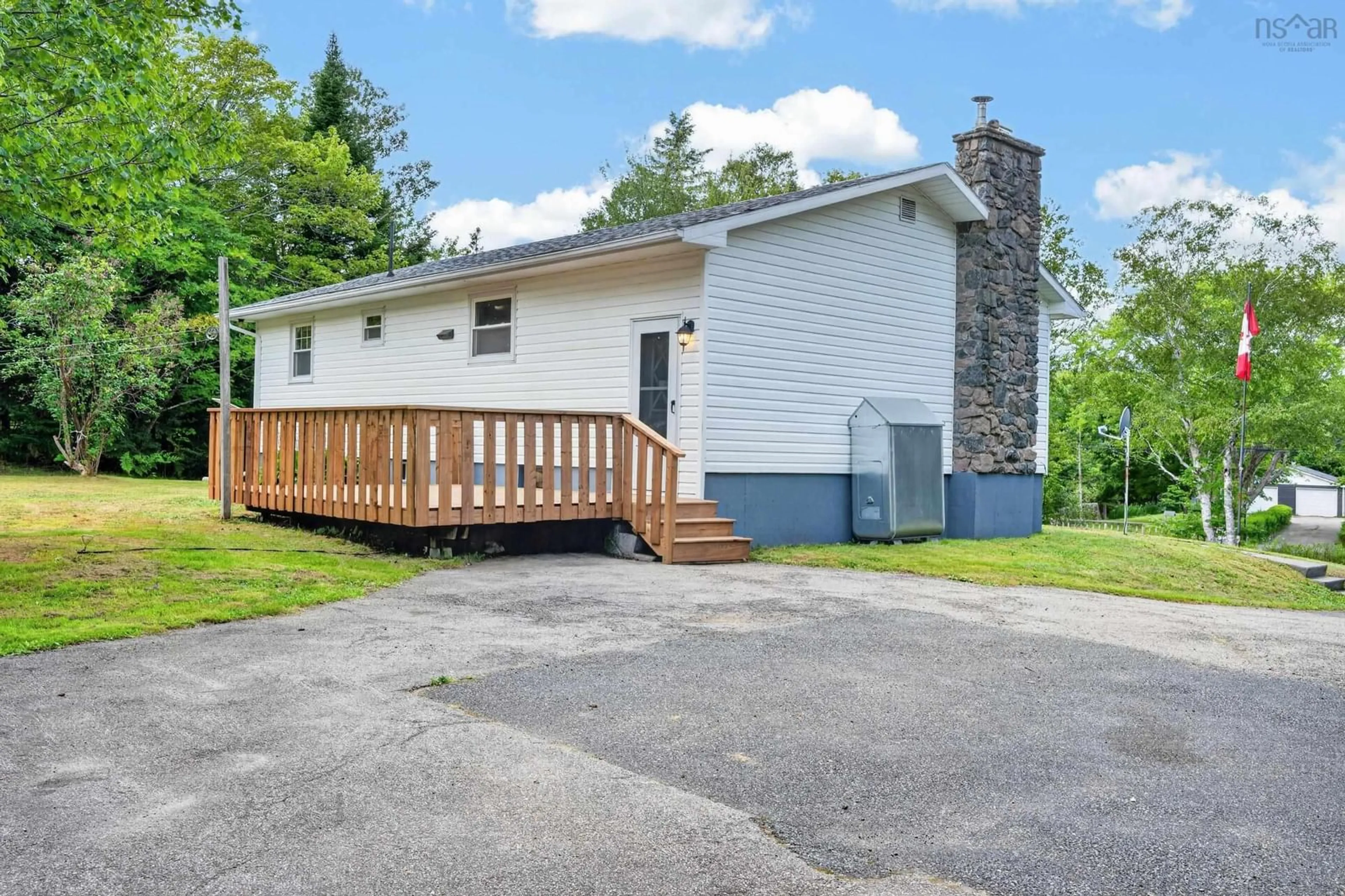Home with vinyl exterior material, unknown for 2501 Gabarus Highway, Caribou Marsh Nova Scotia B1L 1G1