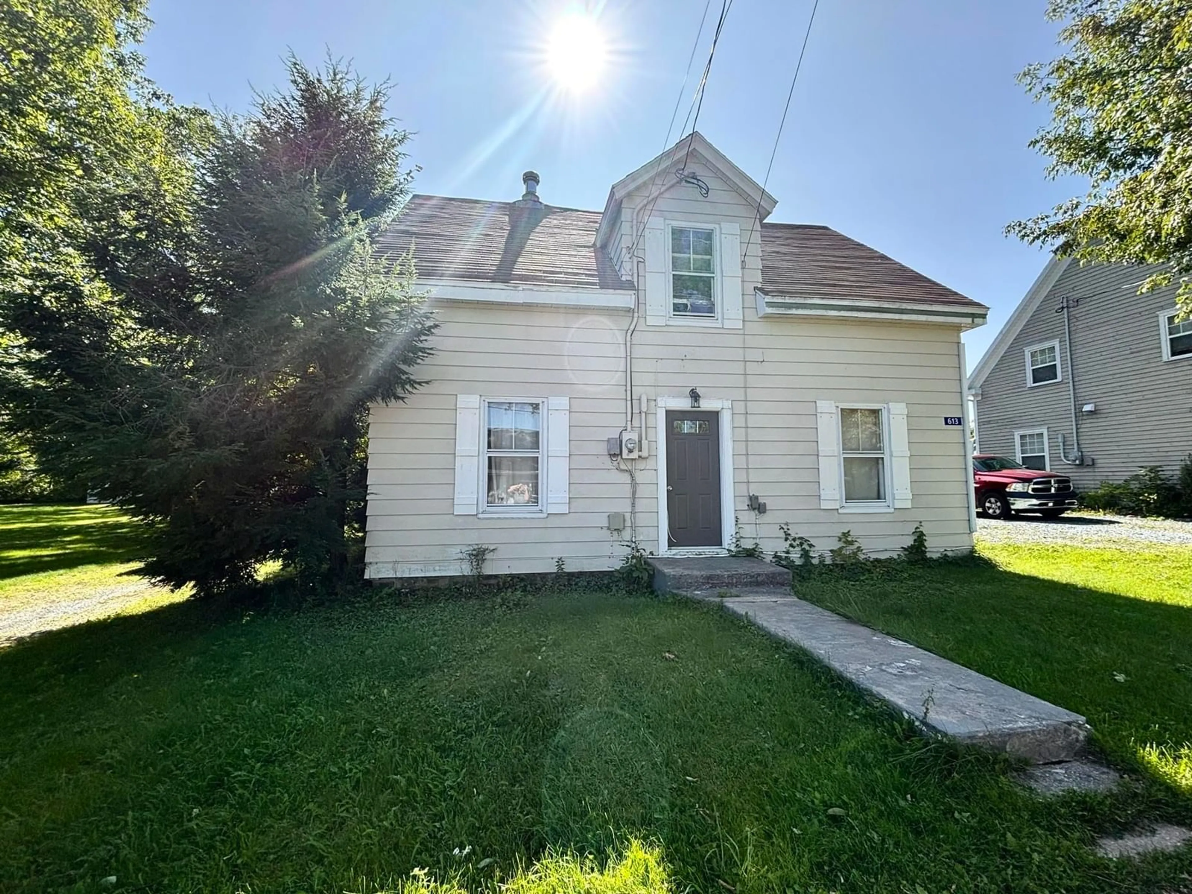 Unknown for 613 Main St, Liverpool Nova Scotia B0T 1K0