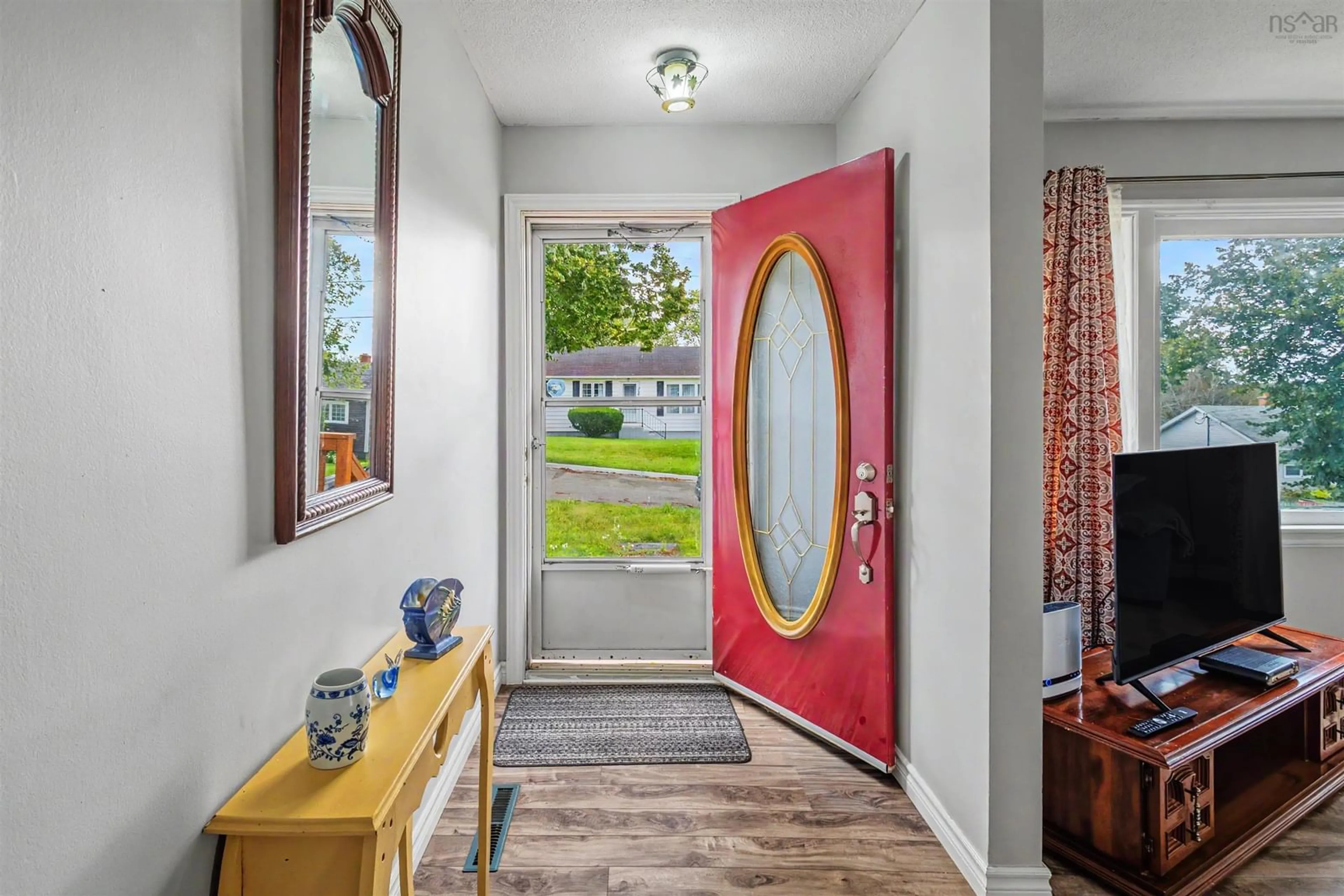 Indoor entryway for 217 Cusack Dr, Sydney Nova Scotia B1P 3W8