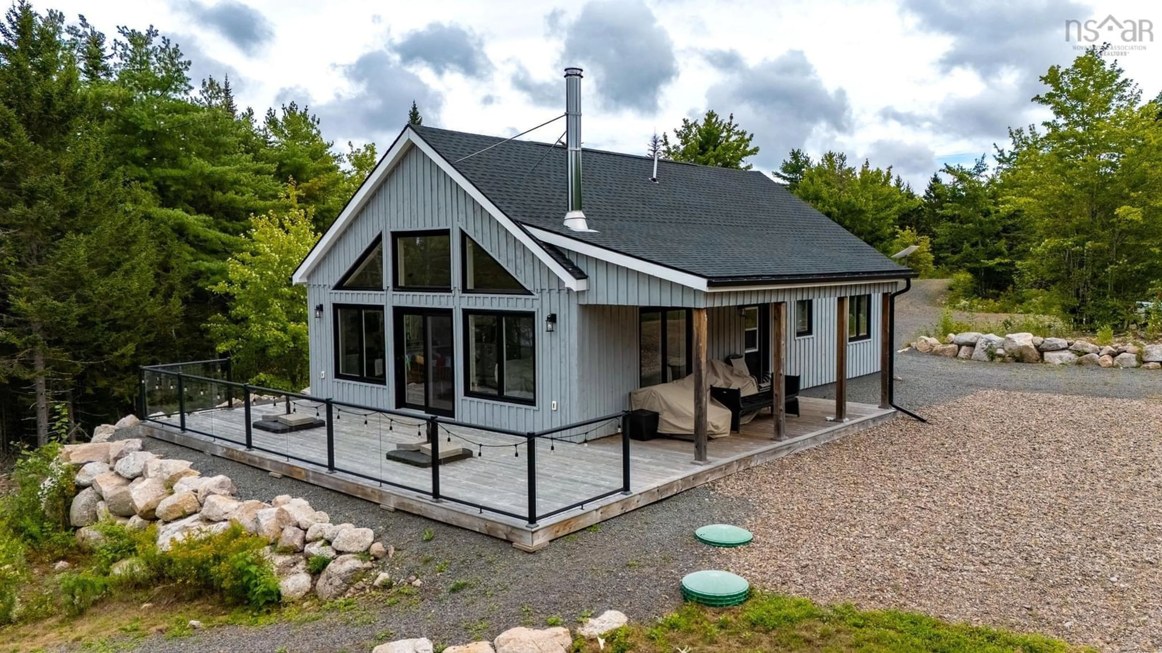 Home with vinyl exterior material, unknown for 411 Granite Lane, Aylesford Lake Nova Scotia B4P 3V8