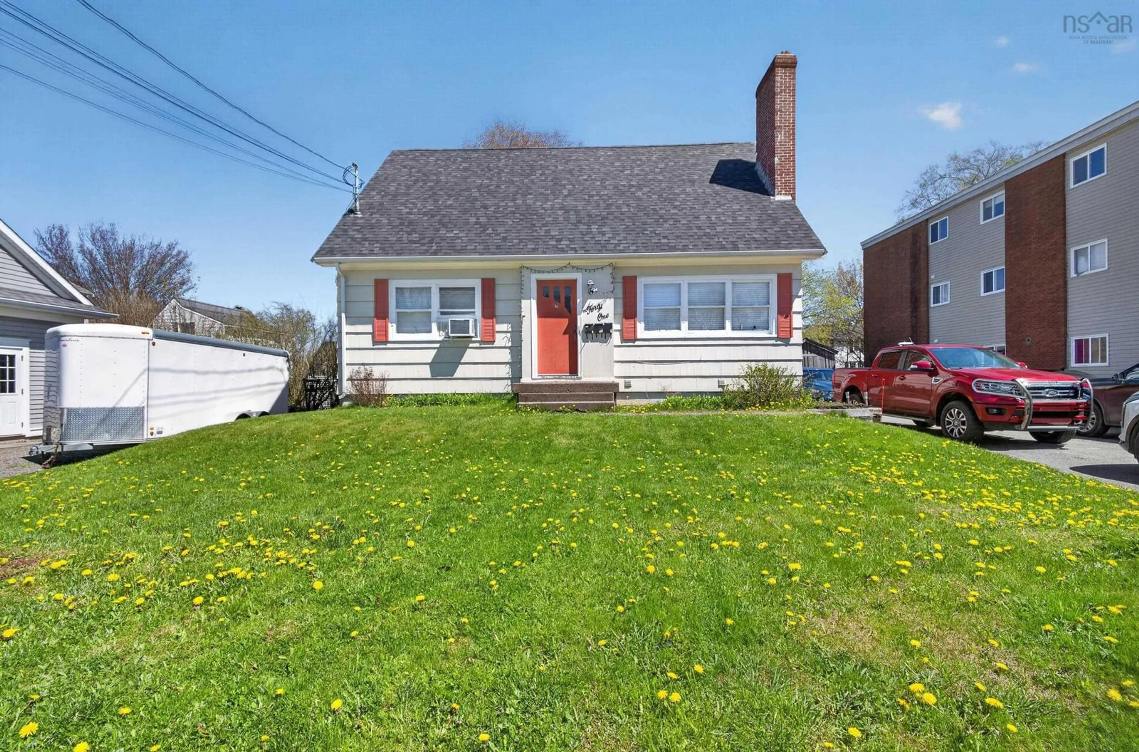 A pic from outside/outdoor area/front of a property/back of a property/a pic from drone, street for 41 Park St, Truro Nova Scotia B2N 3J5